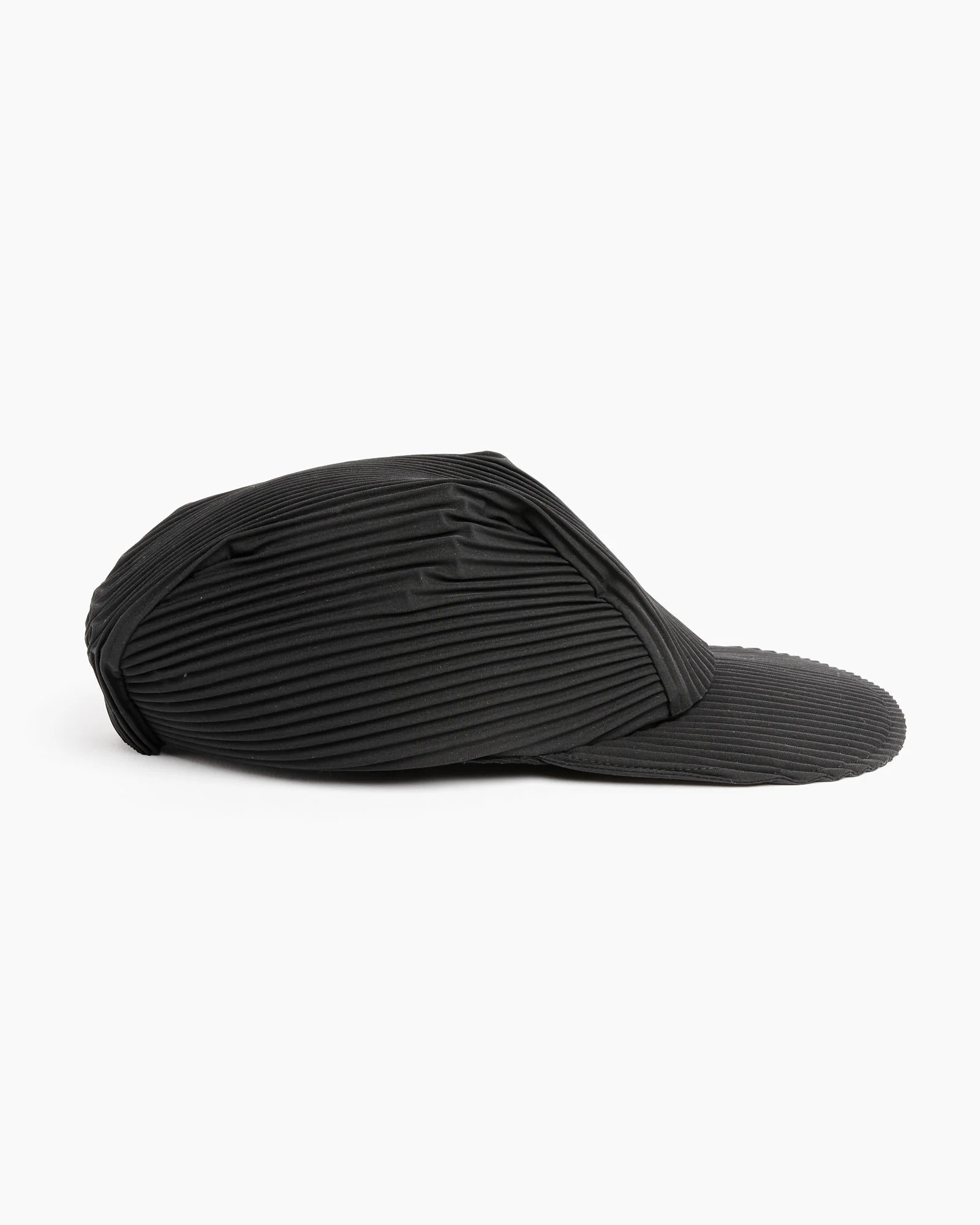 Pleats Cap in Black - Image 3