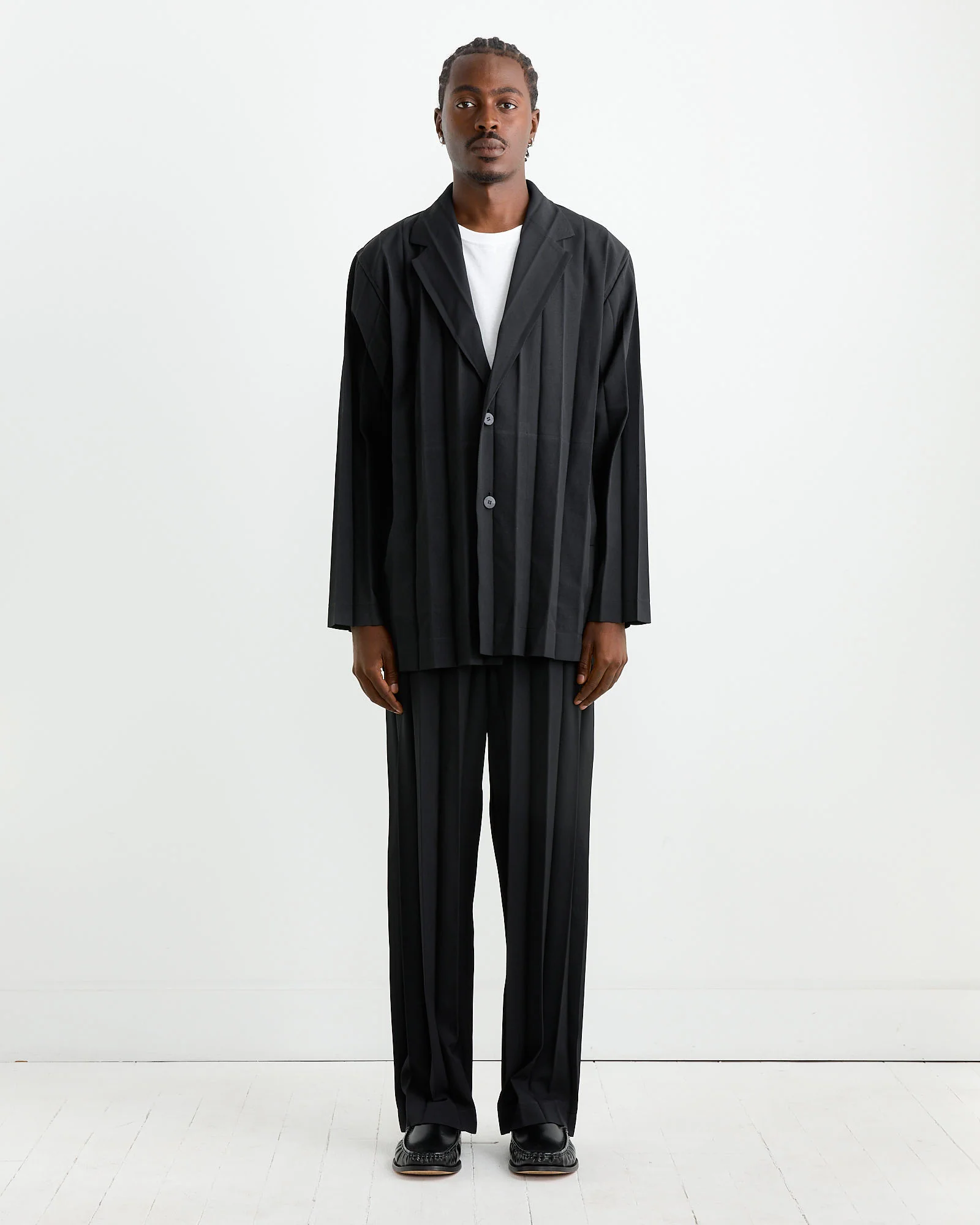 Edge Ensemble Jacket in Black - Image 2