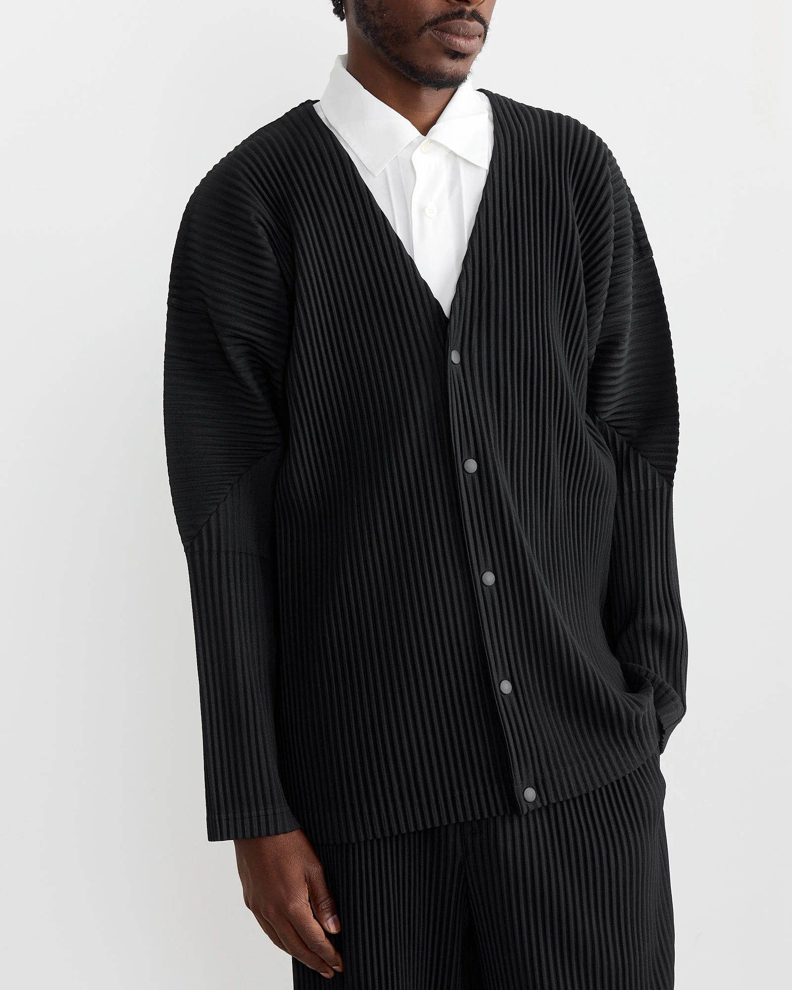 Basics Cardigan in Black - Image 3