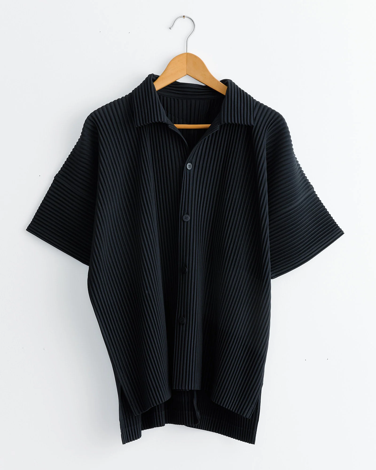MC July Shirt in Black