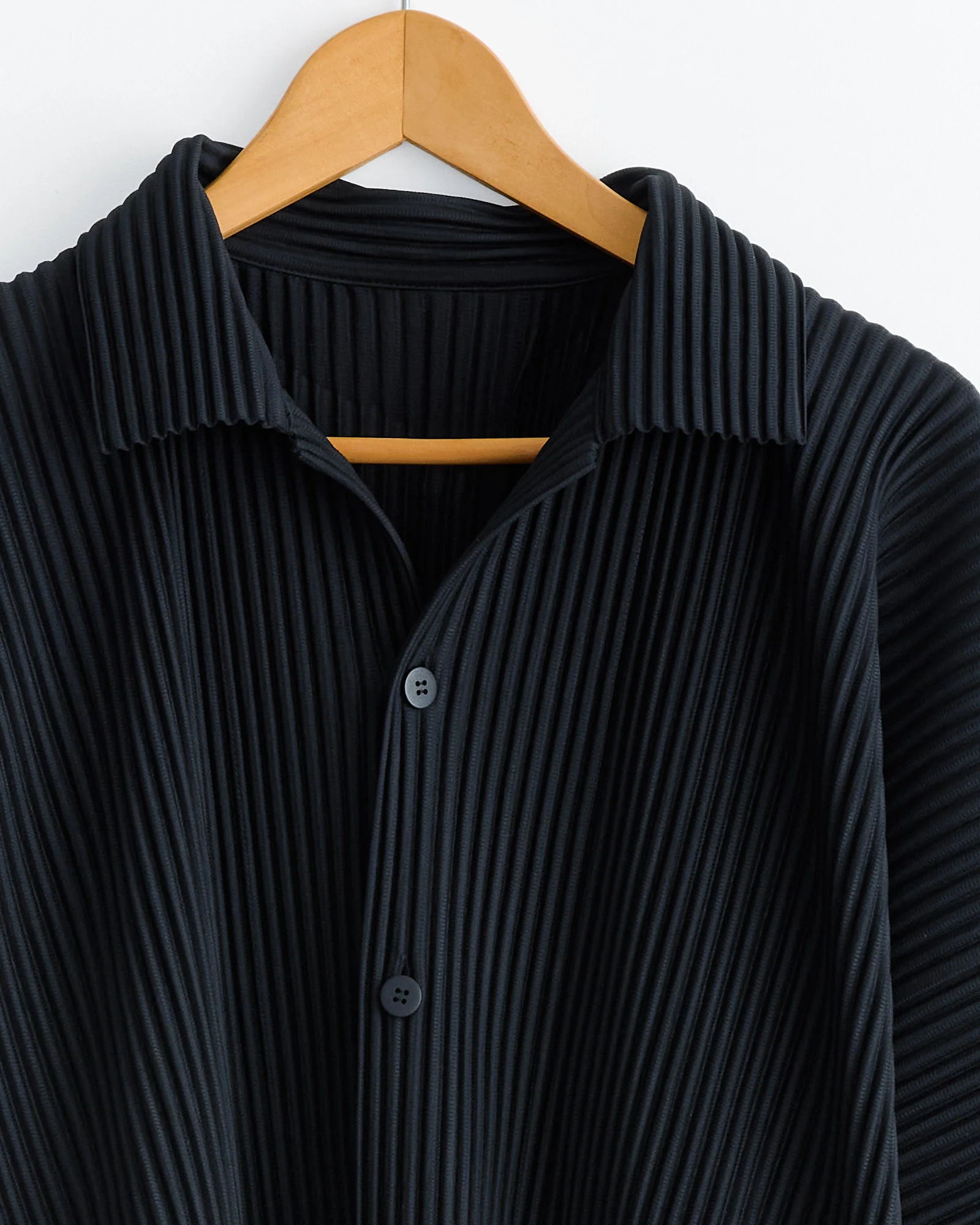 MC July Shirt in Black - Image 2