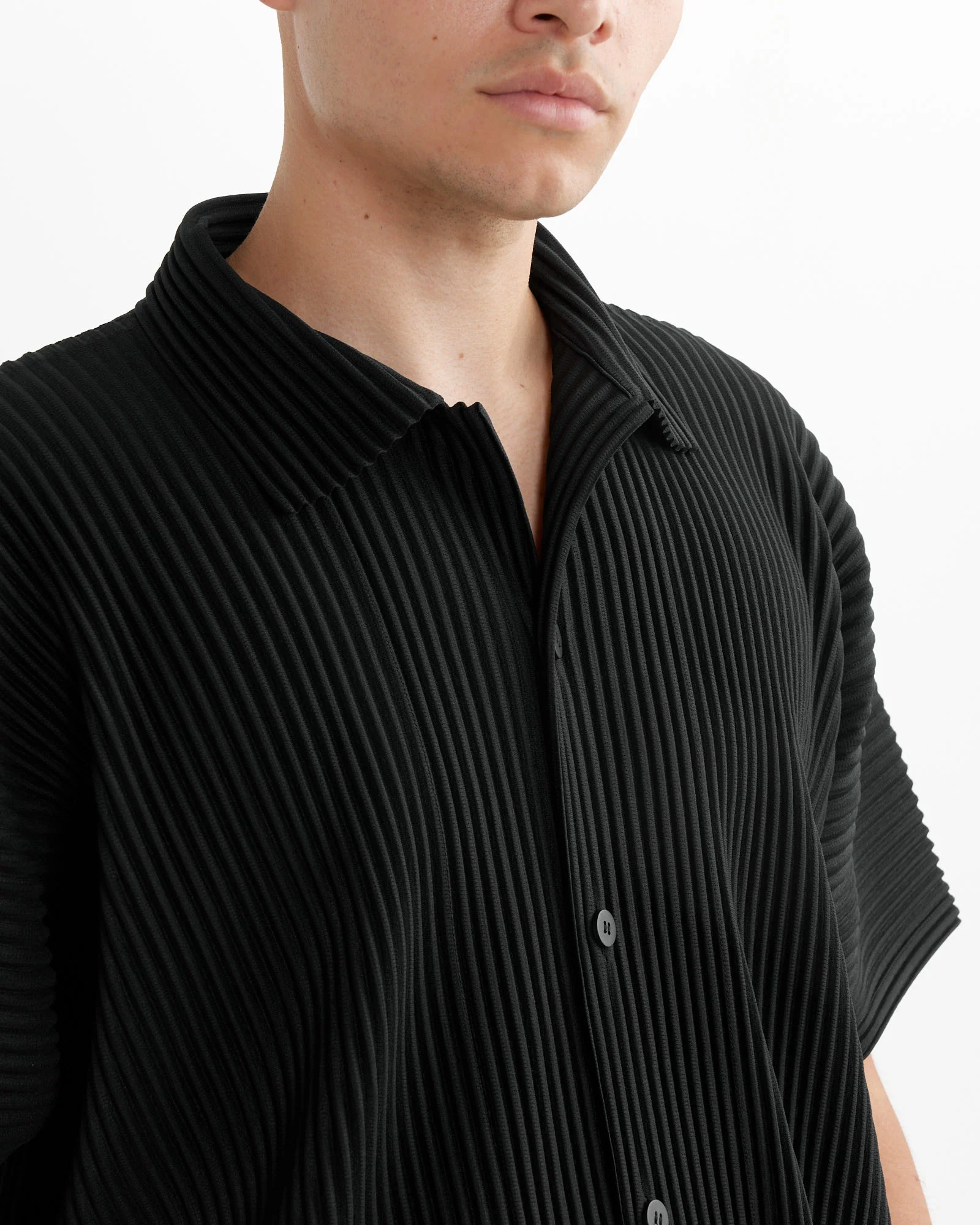 MC July Shirt in Black - Image 3