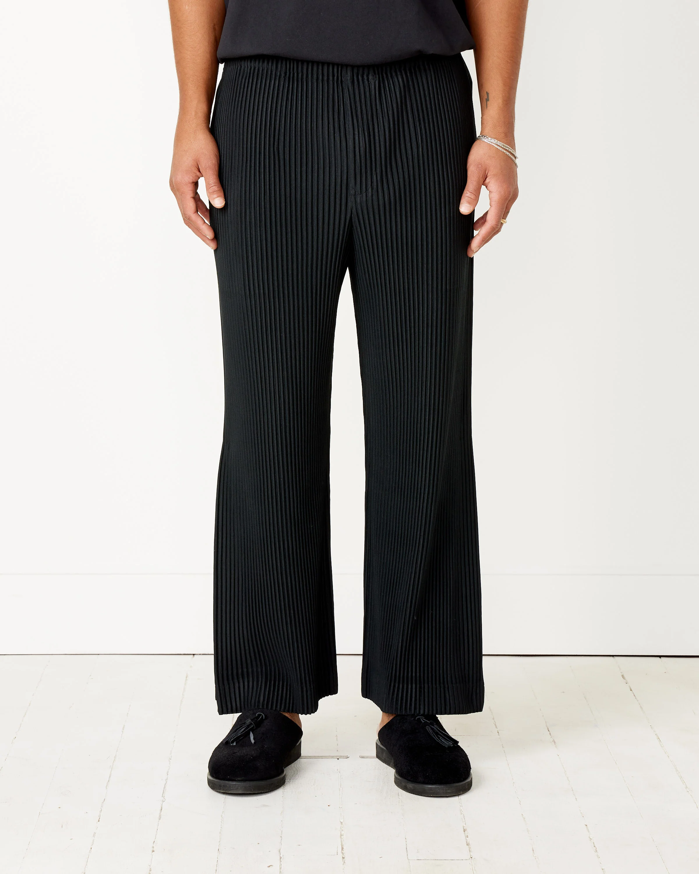 Pleats 3 Pant in Black