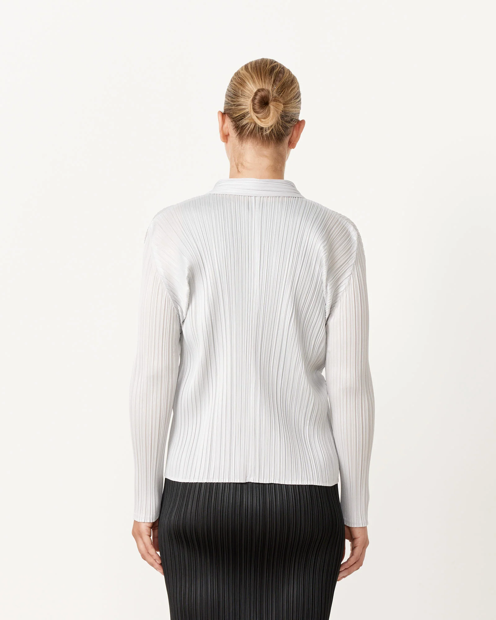 Basics Shirt in Light Gray - Image 7