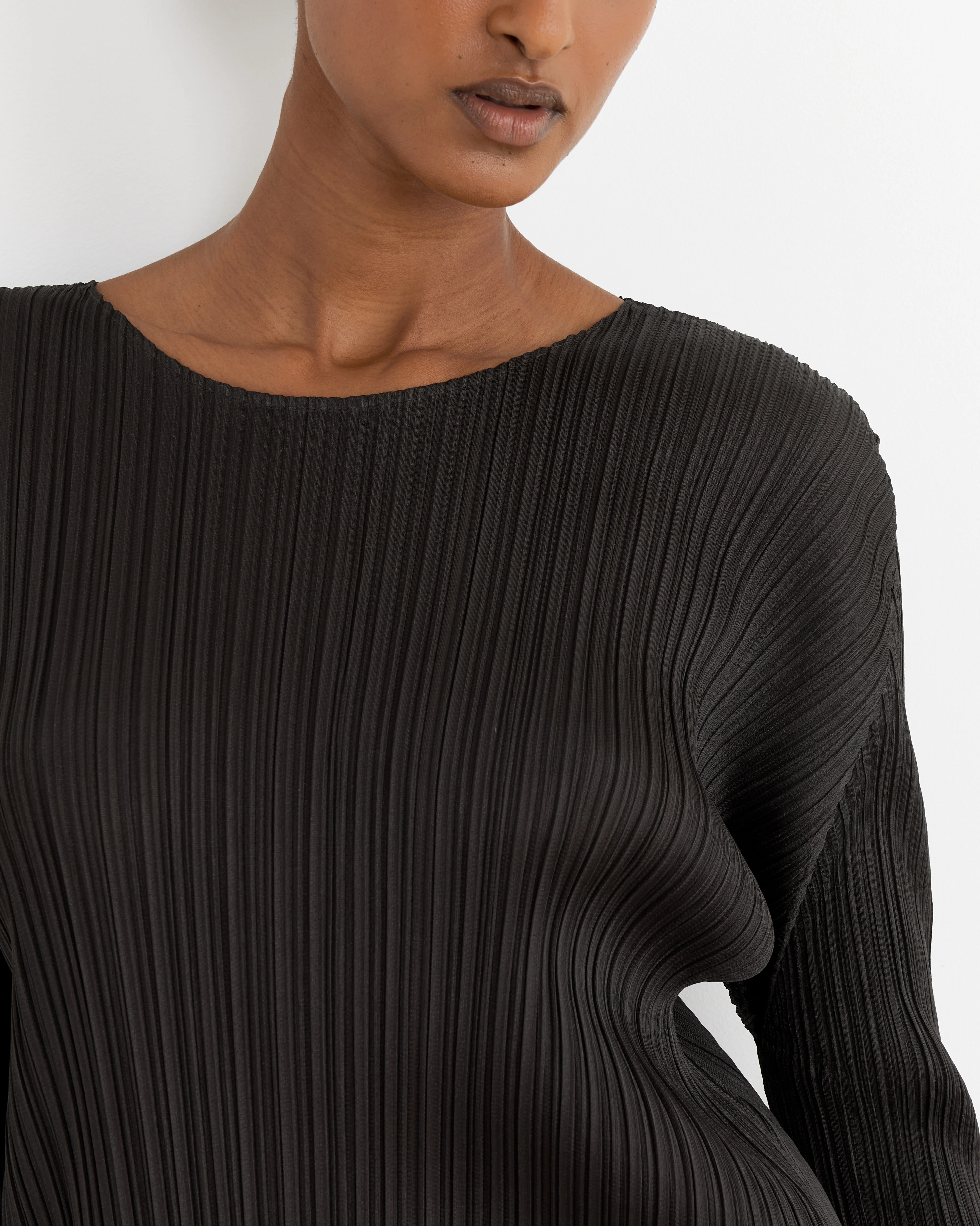 MC Aug Dress in Charcoal - Image 3