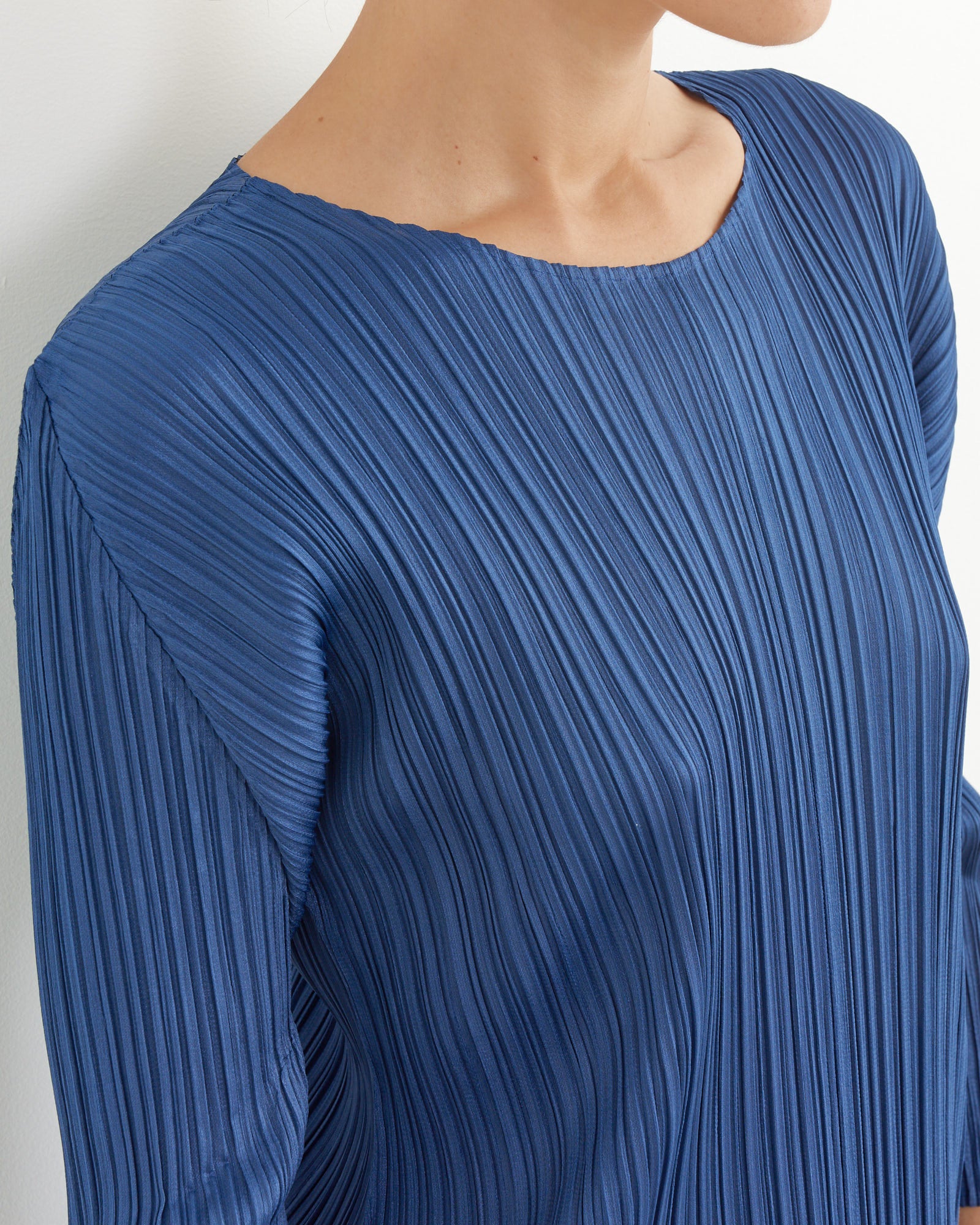 MC June Dress in Dark Blue - Image 2