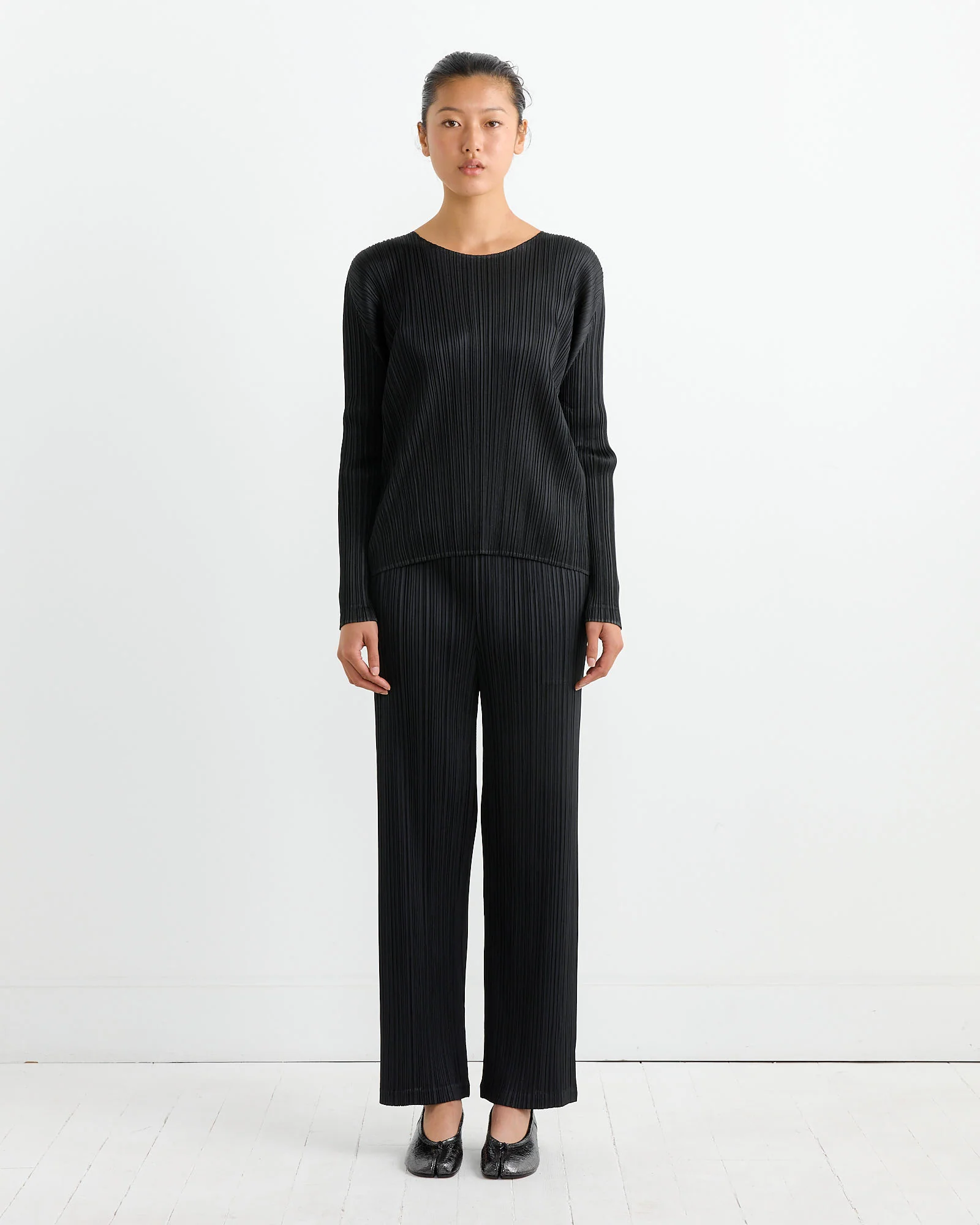 MC Sept Top in Black - Image 2