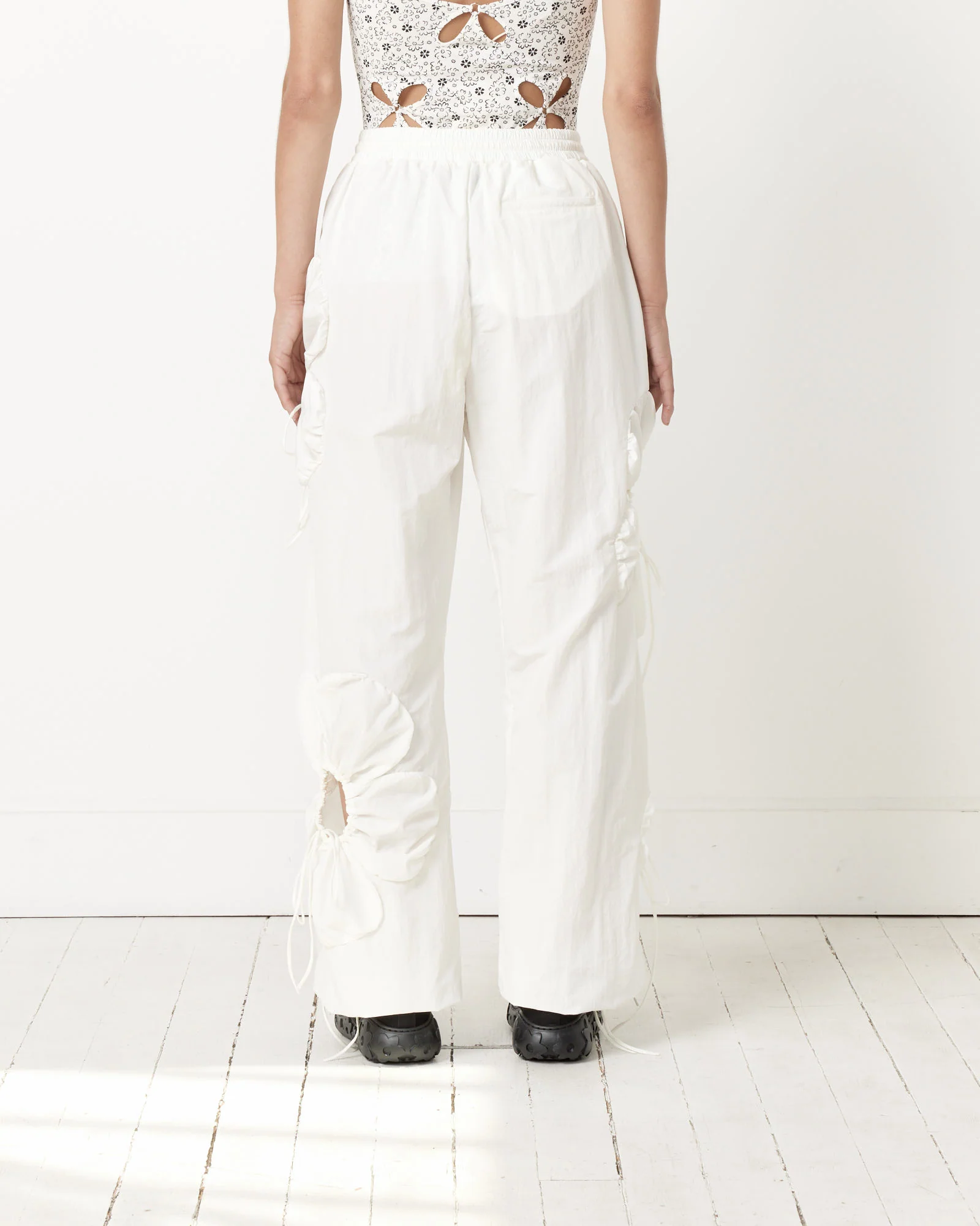 Flower Pants in White - Image 5