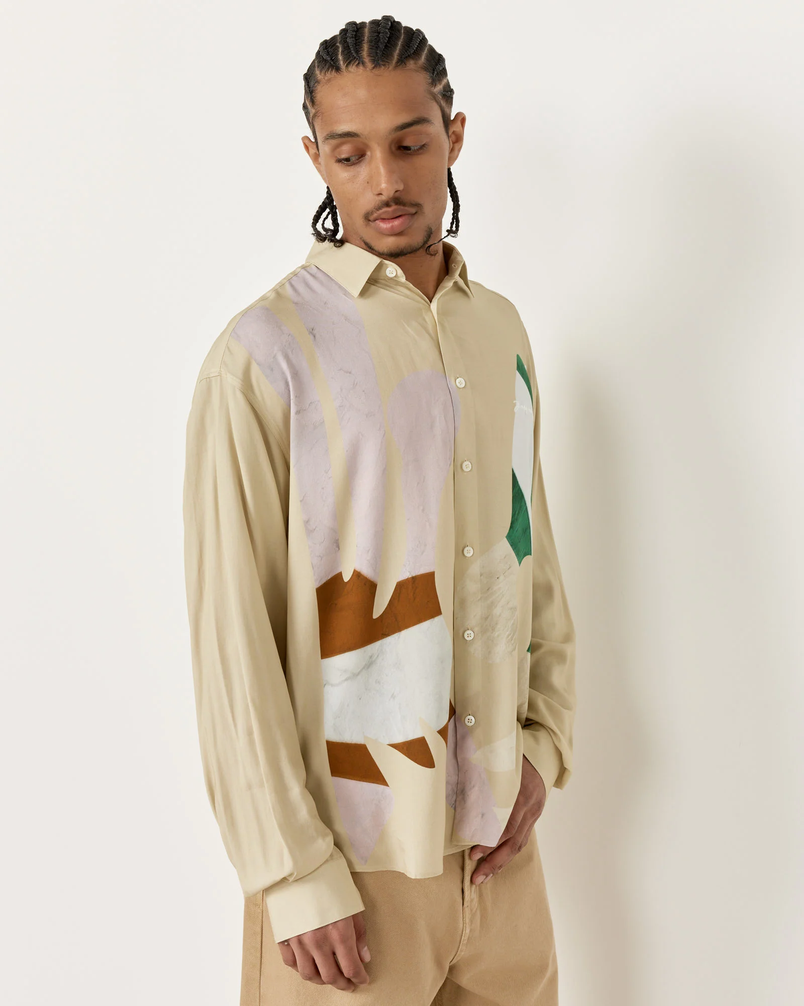 La Chemise Simon Shirt in Baigneuses Beige - Image 5