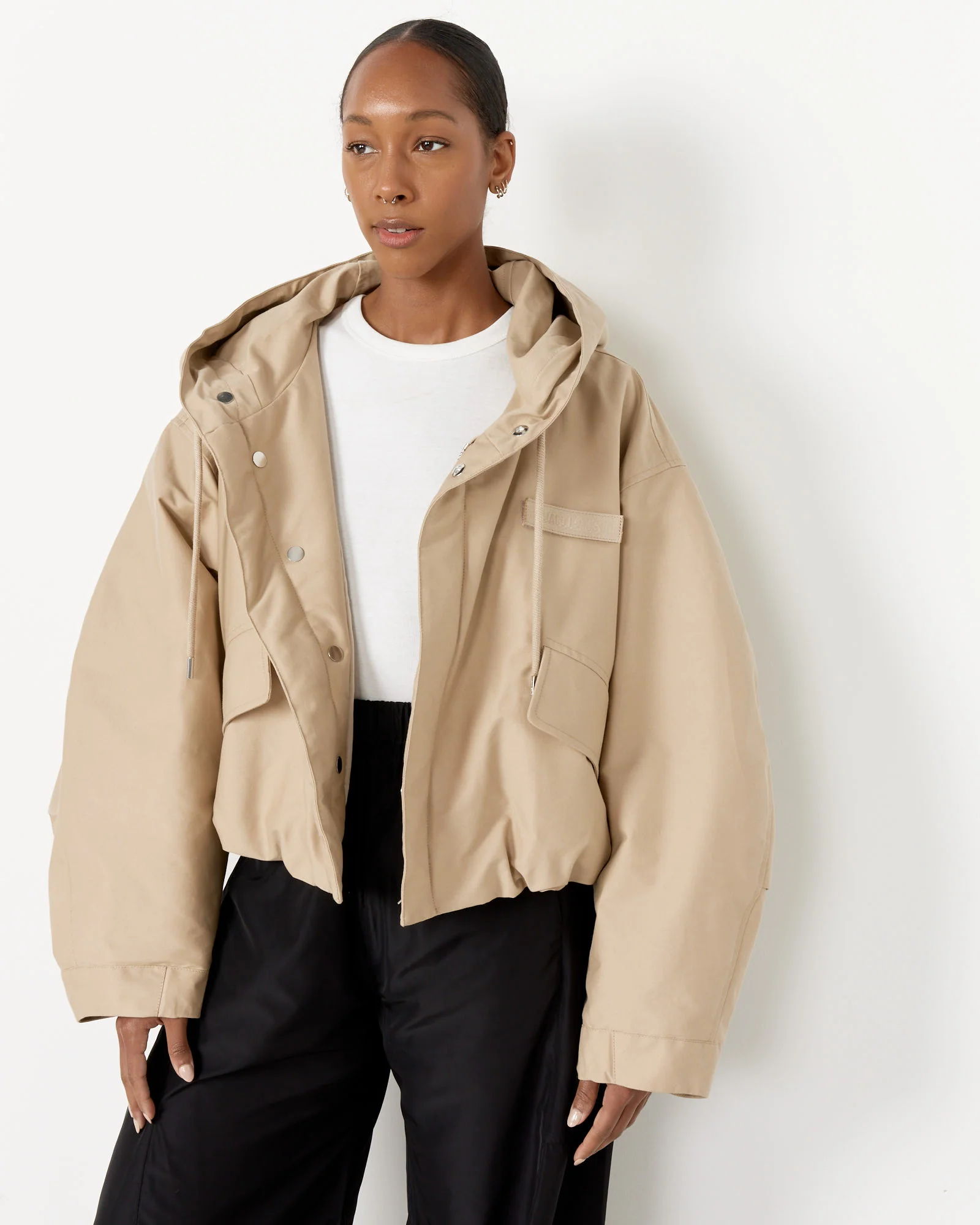 La Parka Courte Caraco Jacket in Beige - Image 3