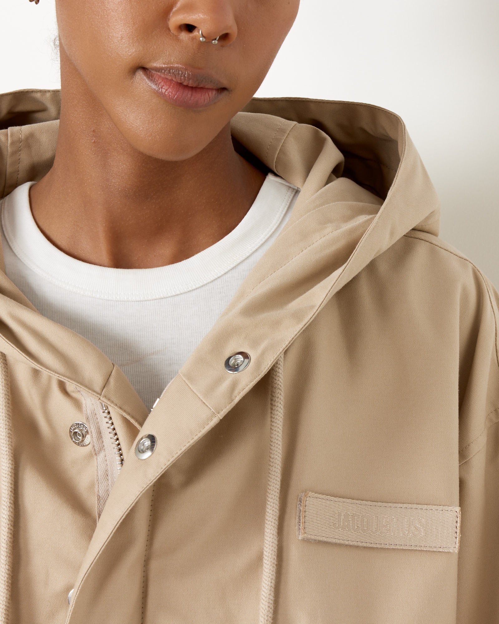 La Parka Courte Caraco Jacket in Beige - Image 5