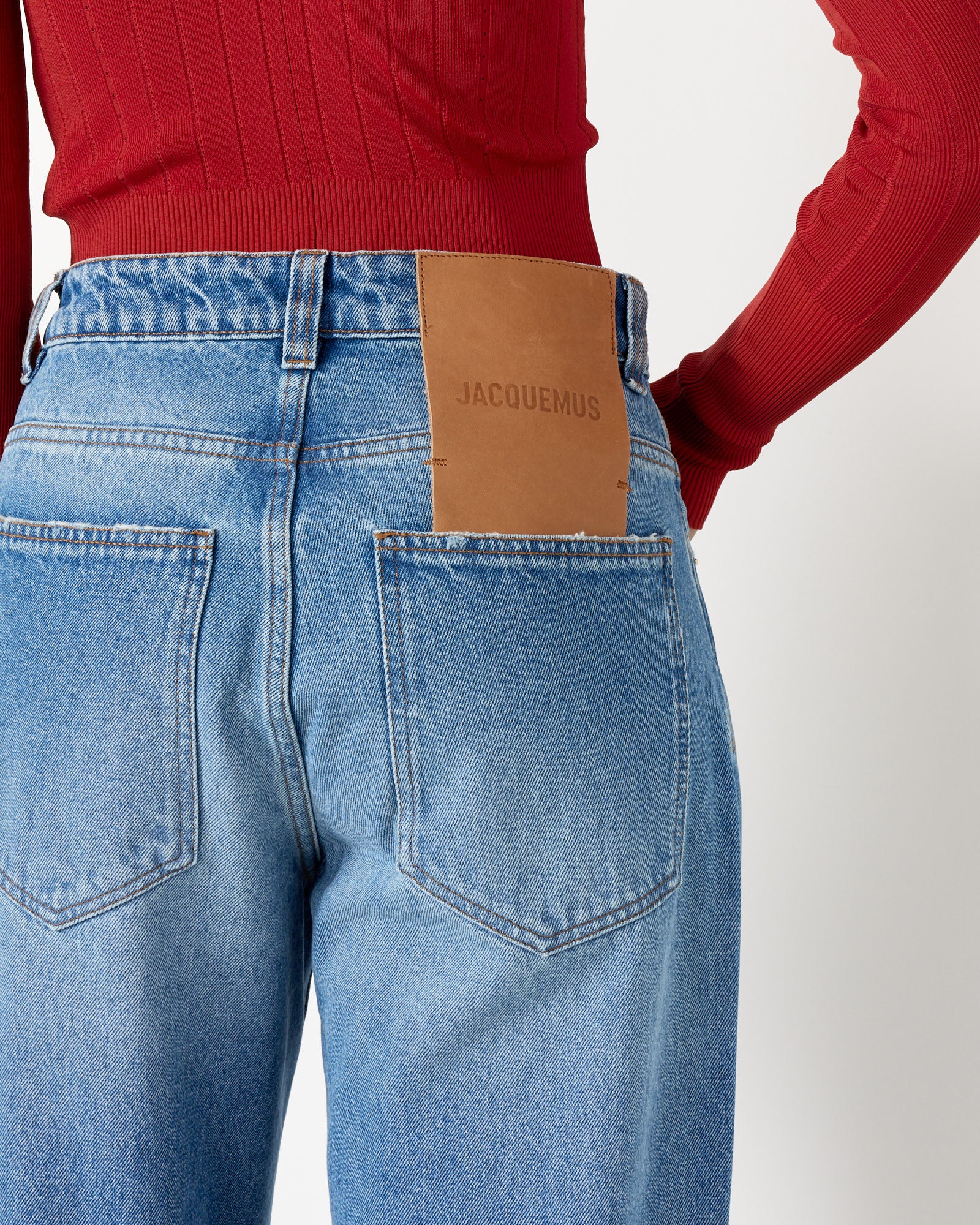 Le De-Nimes Large Jean in Blue/Tabac - Image 5