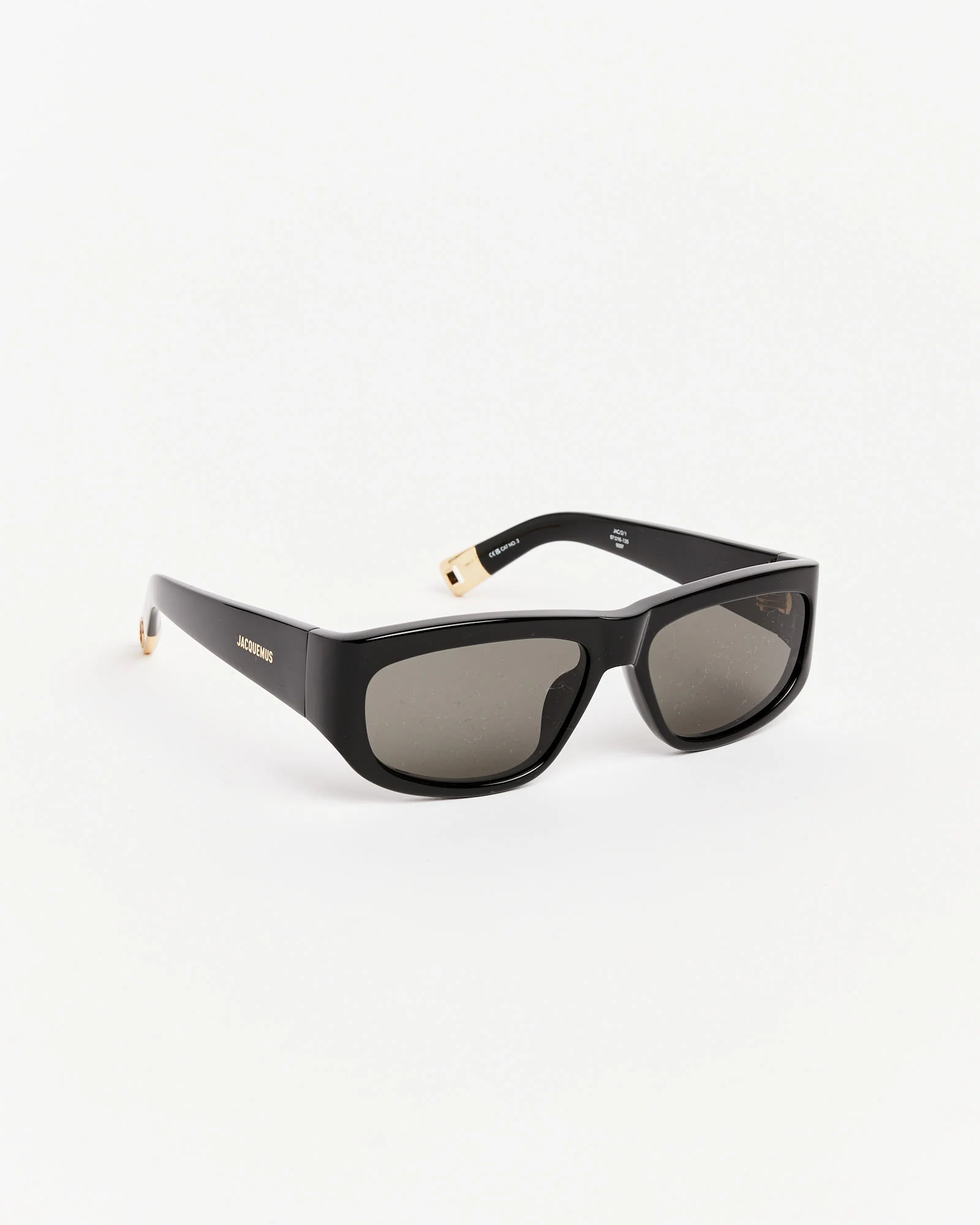 Les Lunettes Pilota Sunglasses in Black - Image 3