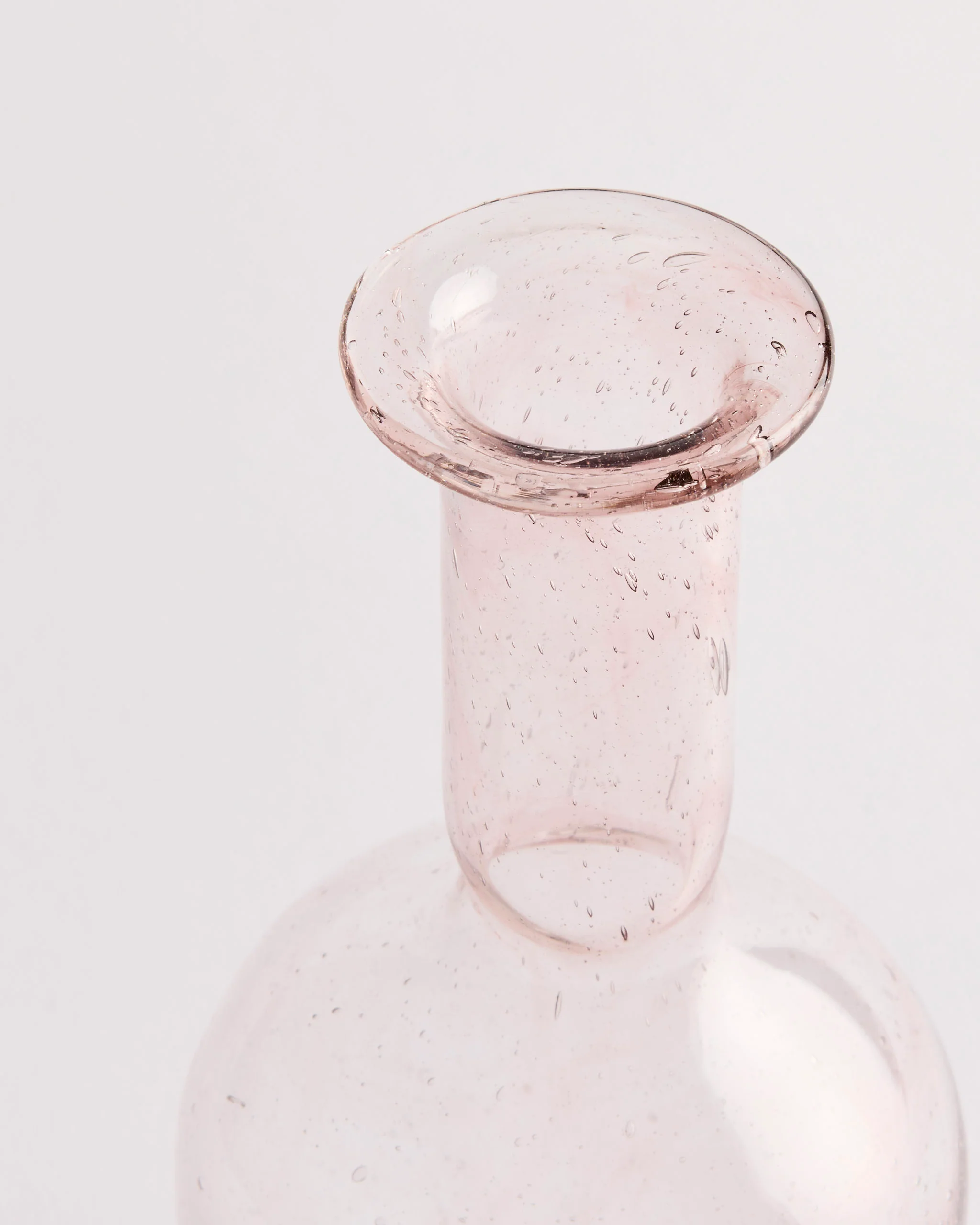 Capelli Vase in Transparent - Image 5