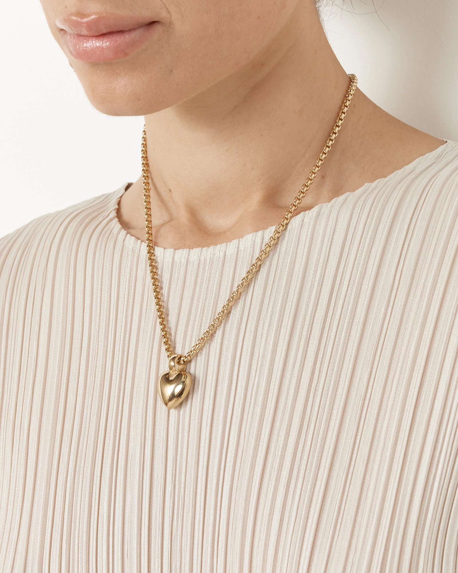 Chiara Pendant in 14K Plated Brass - Image 4