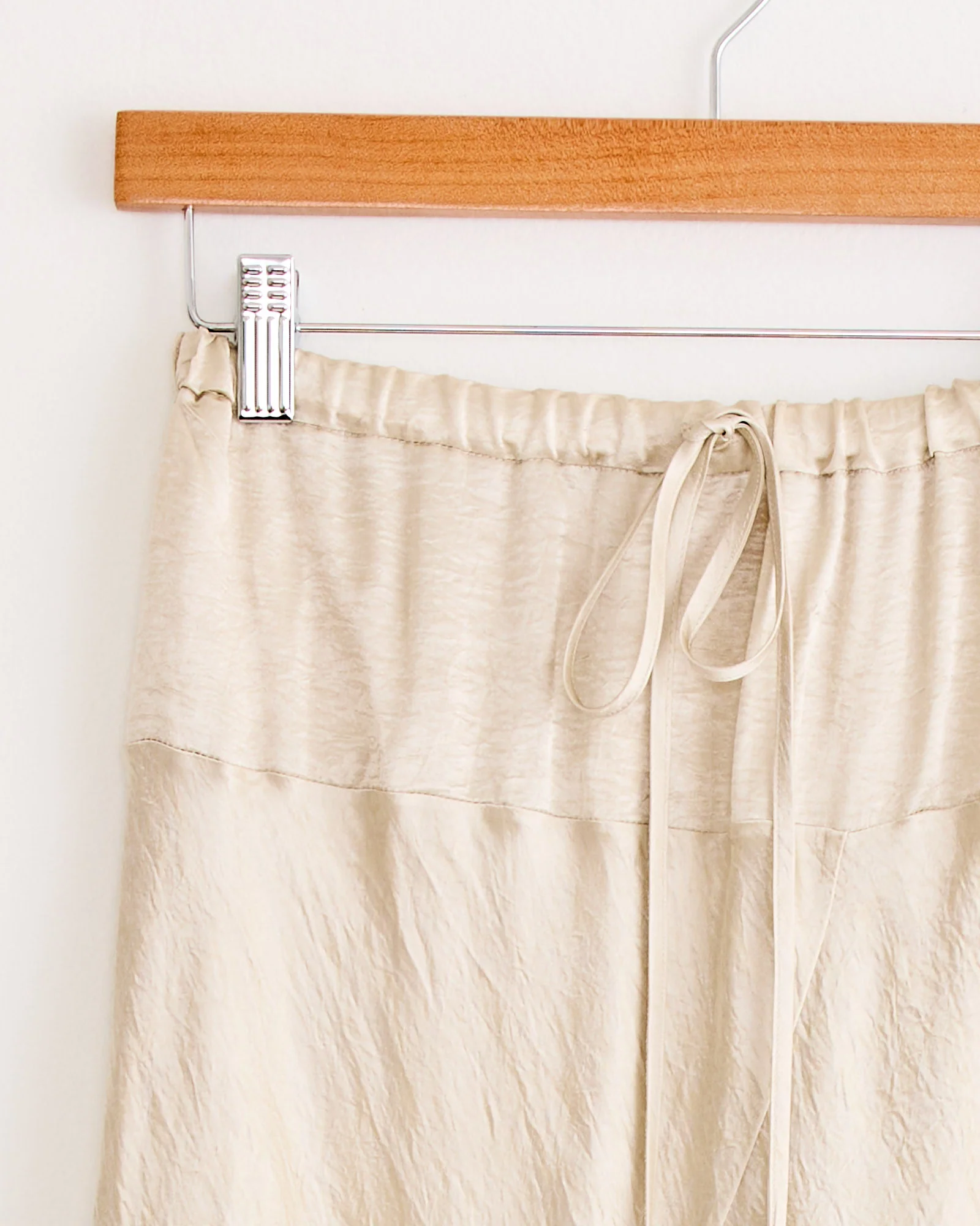 New Luster Skirt in Oyster - Image 2