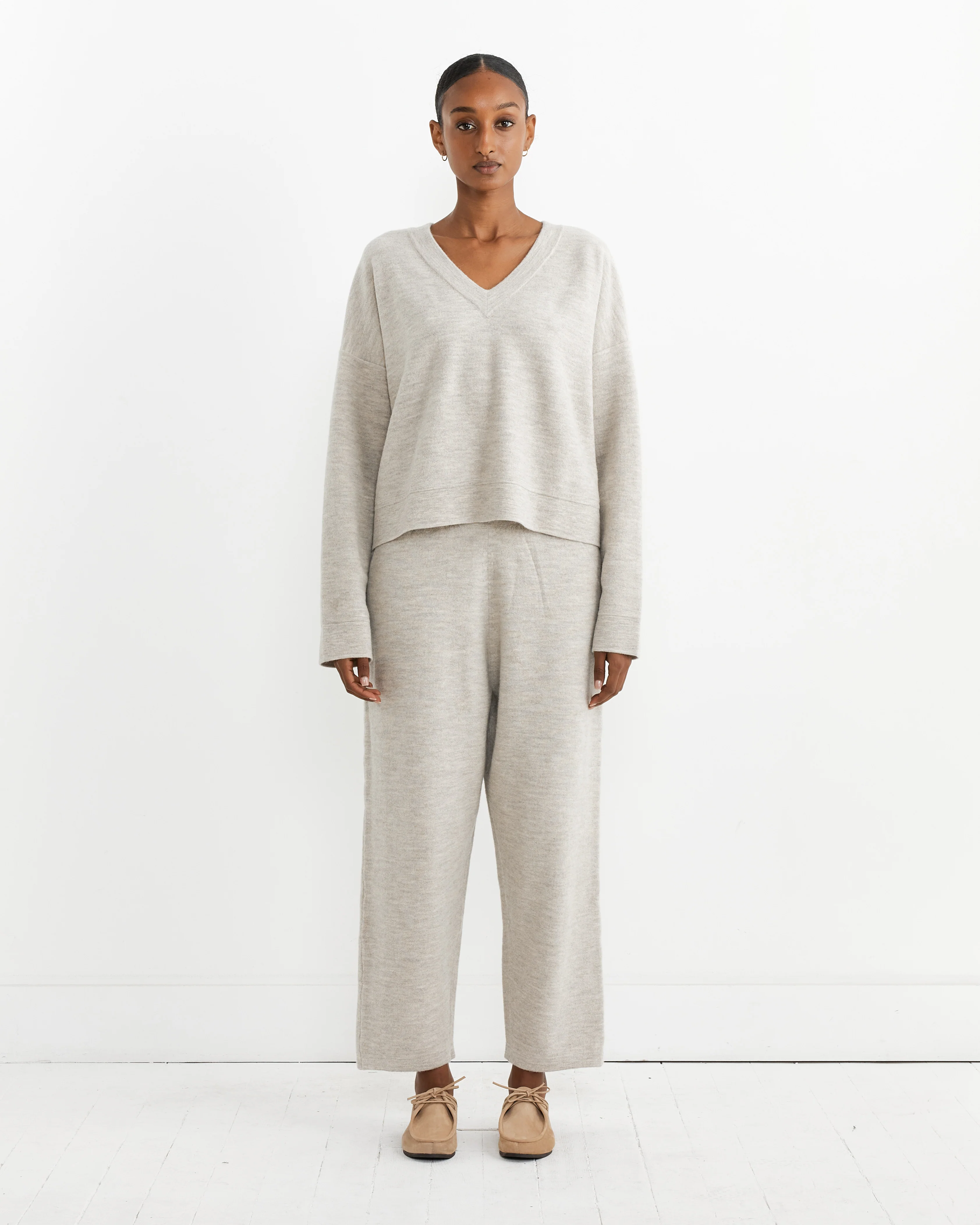 Wide V-Neck in Carrara - Image 2