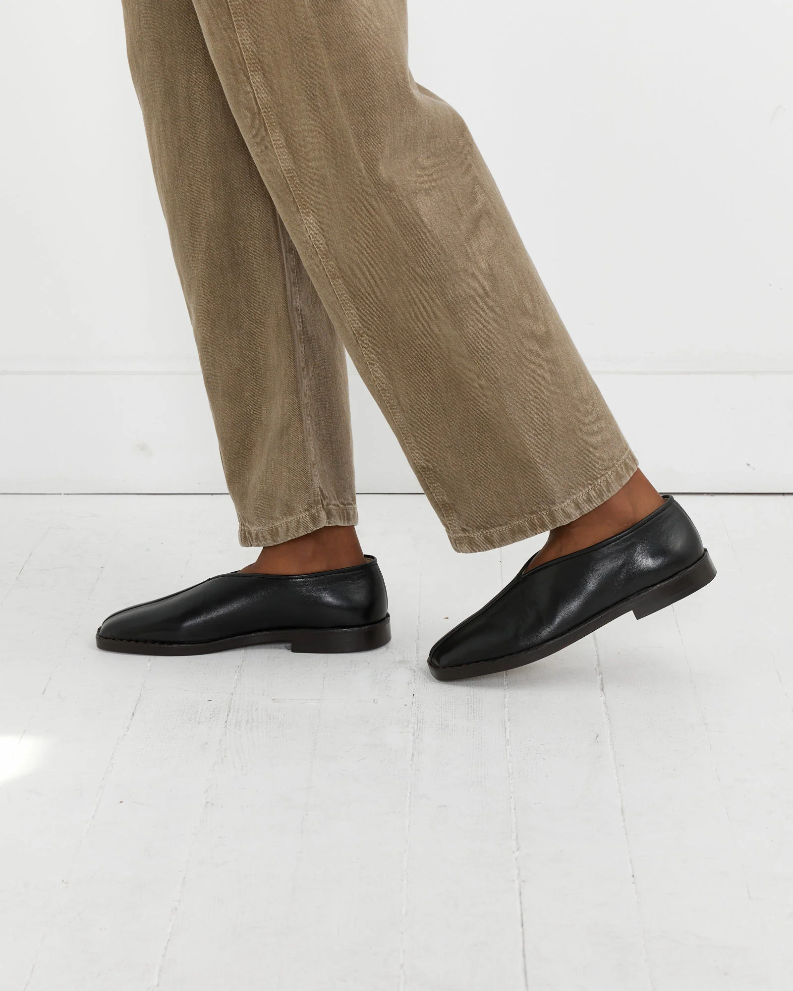 Flat Piped Slippers in Black - Image 4