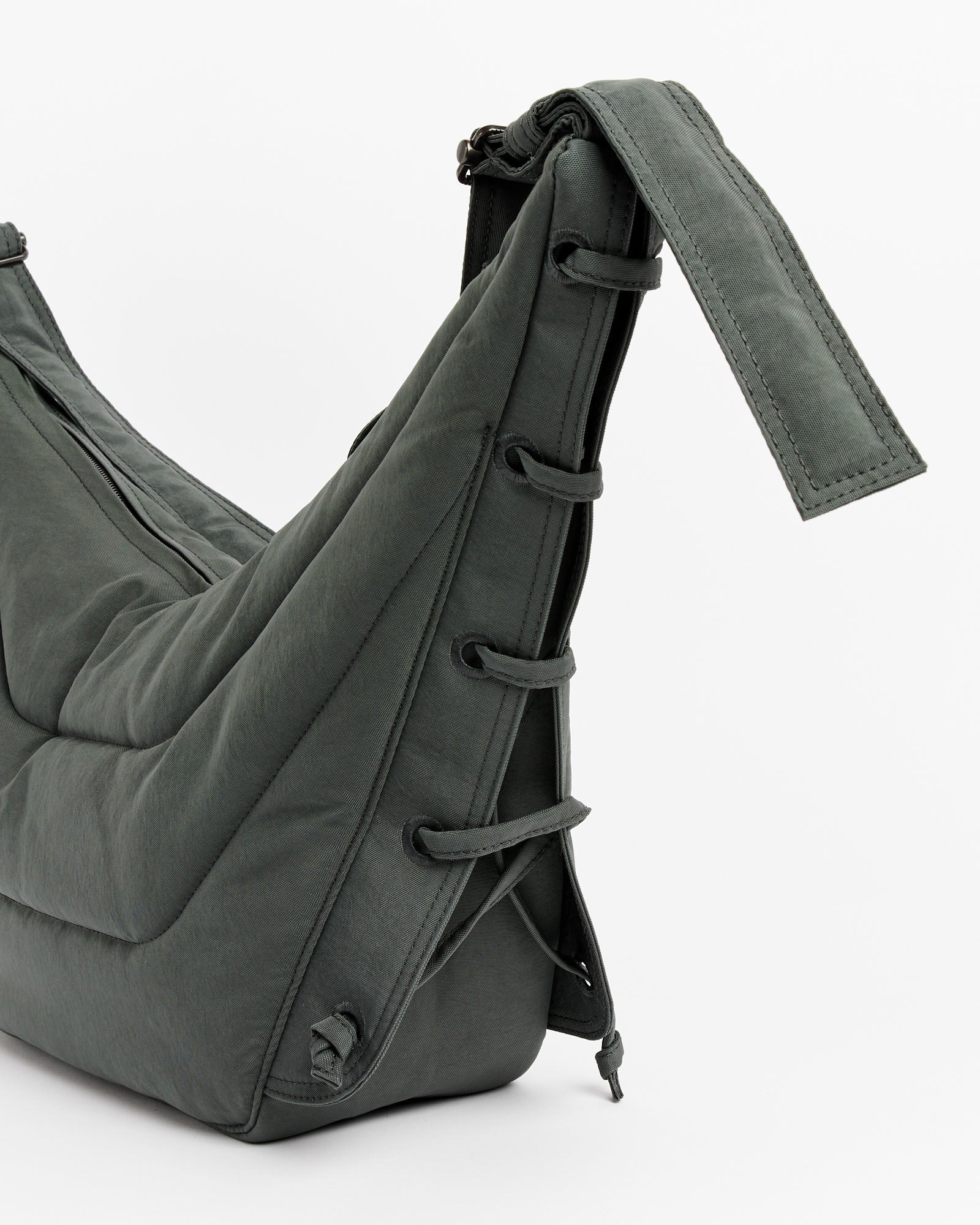 Medium Soft Game Bag in Asphalt - Image 3