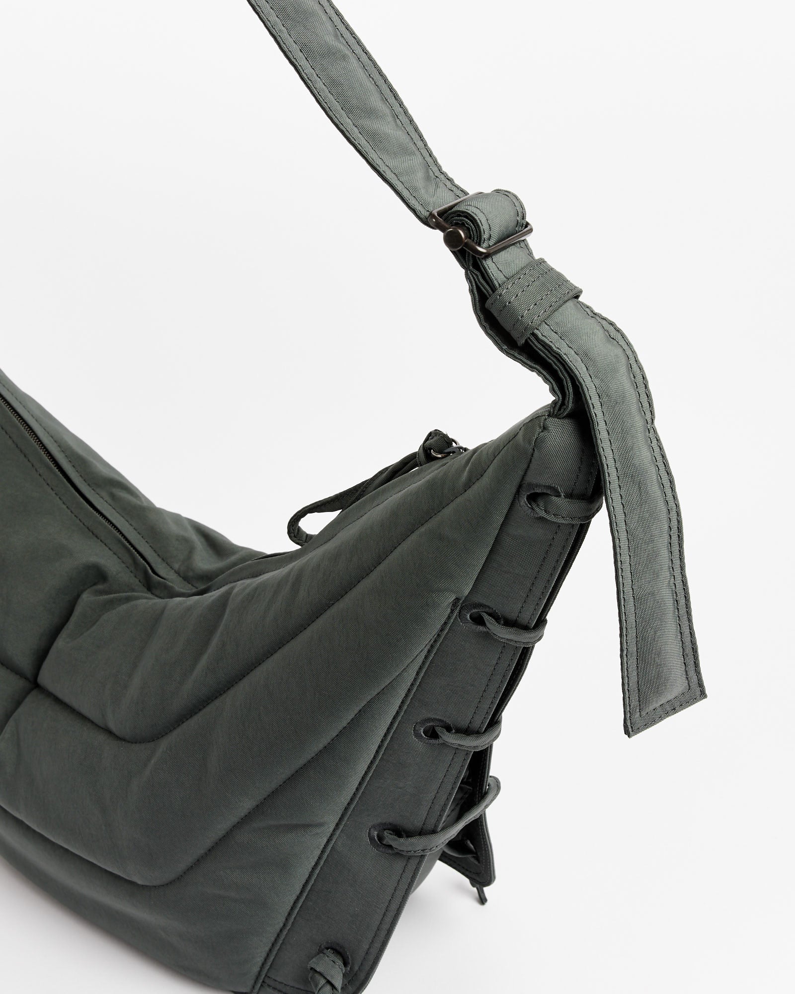 Medium Soft Game Bag in Asphalt - Image 7