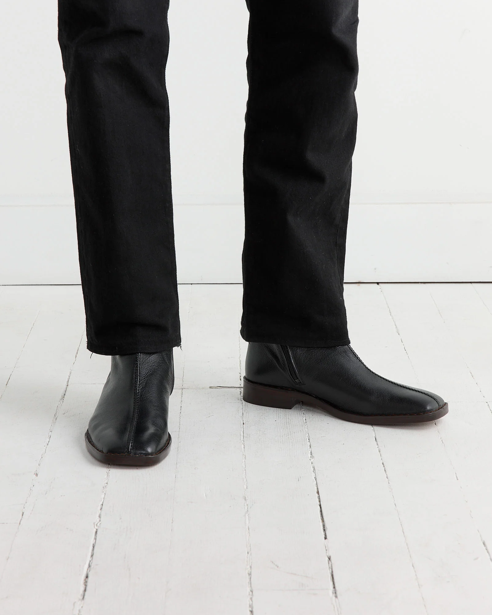 Piped Zipped Boot in Black - Image 2