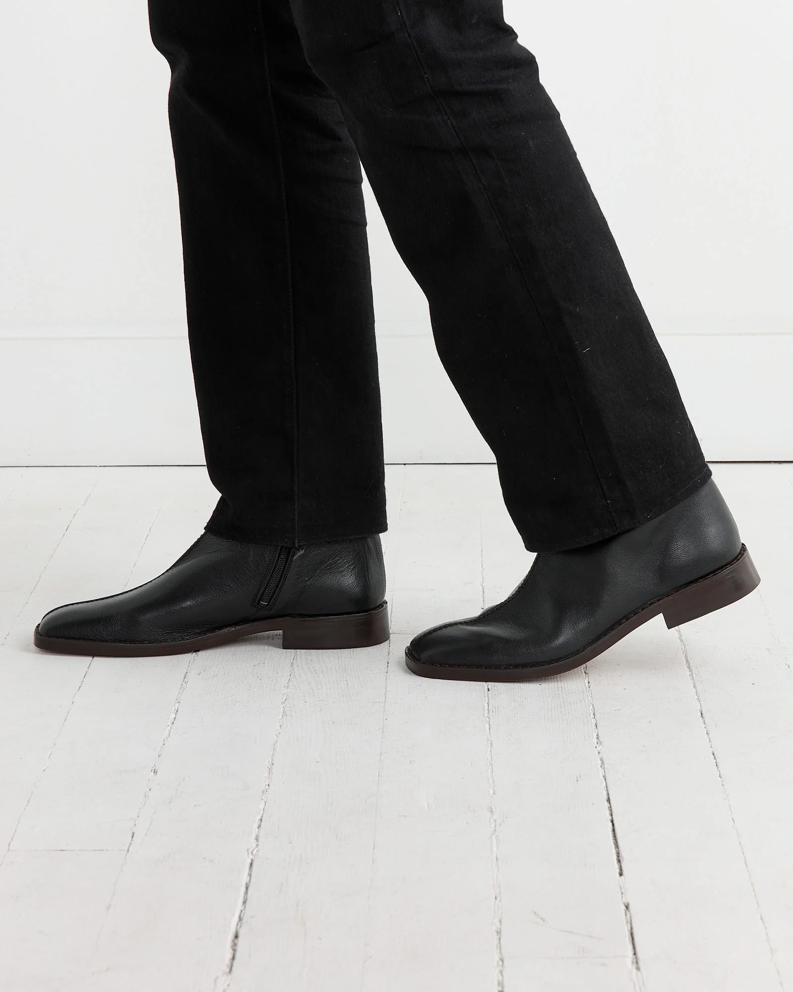 Piped Zipped Boot in Black - Image 4