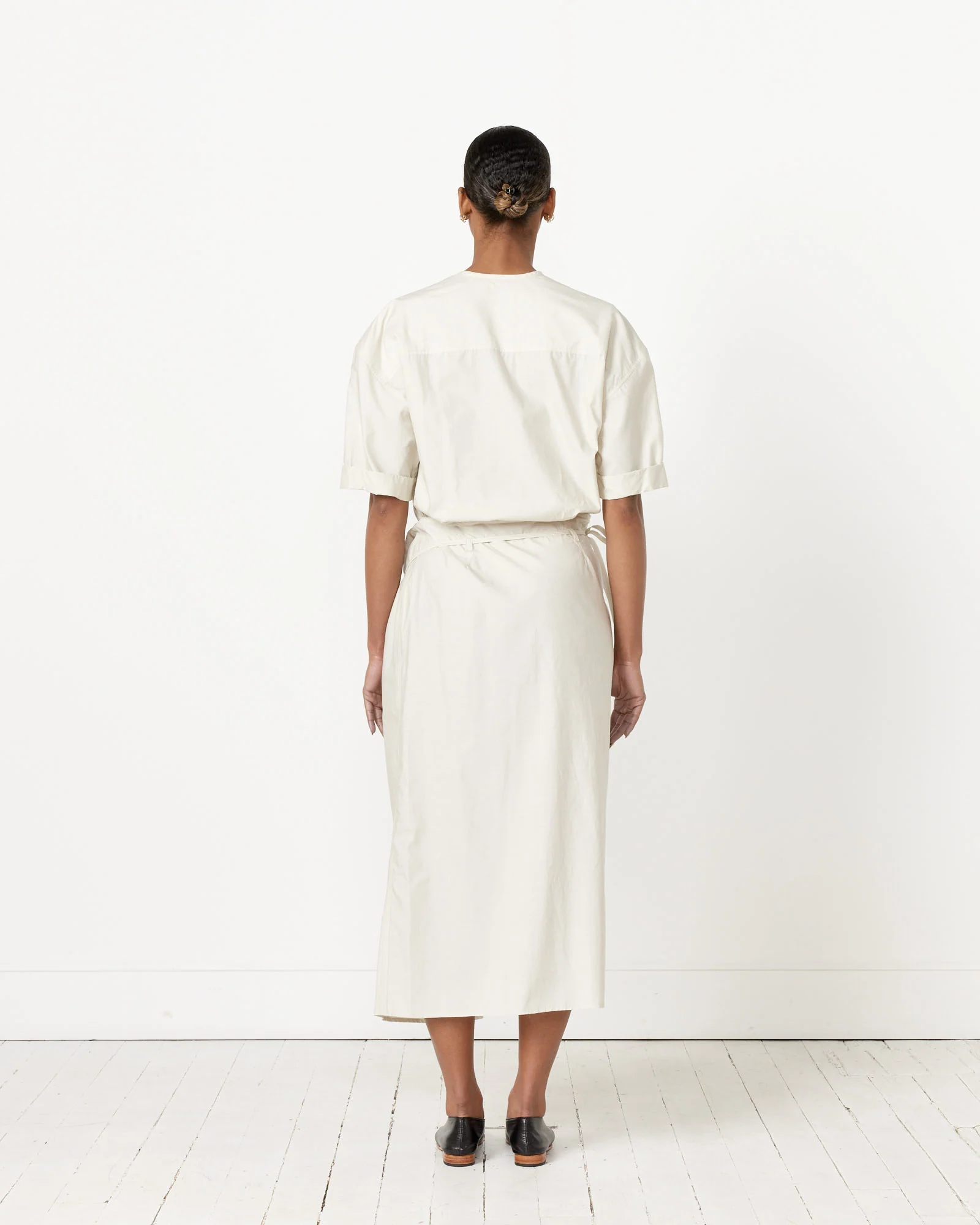 Short Sleeve Wrap Dress in Pale Mastic - Image 5