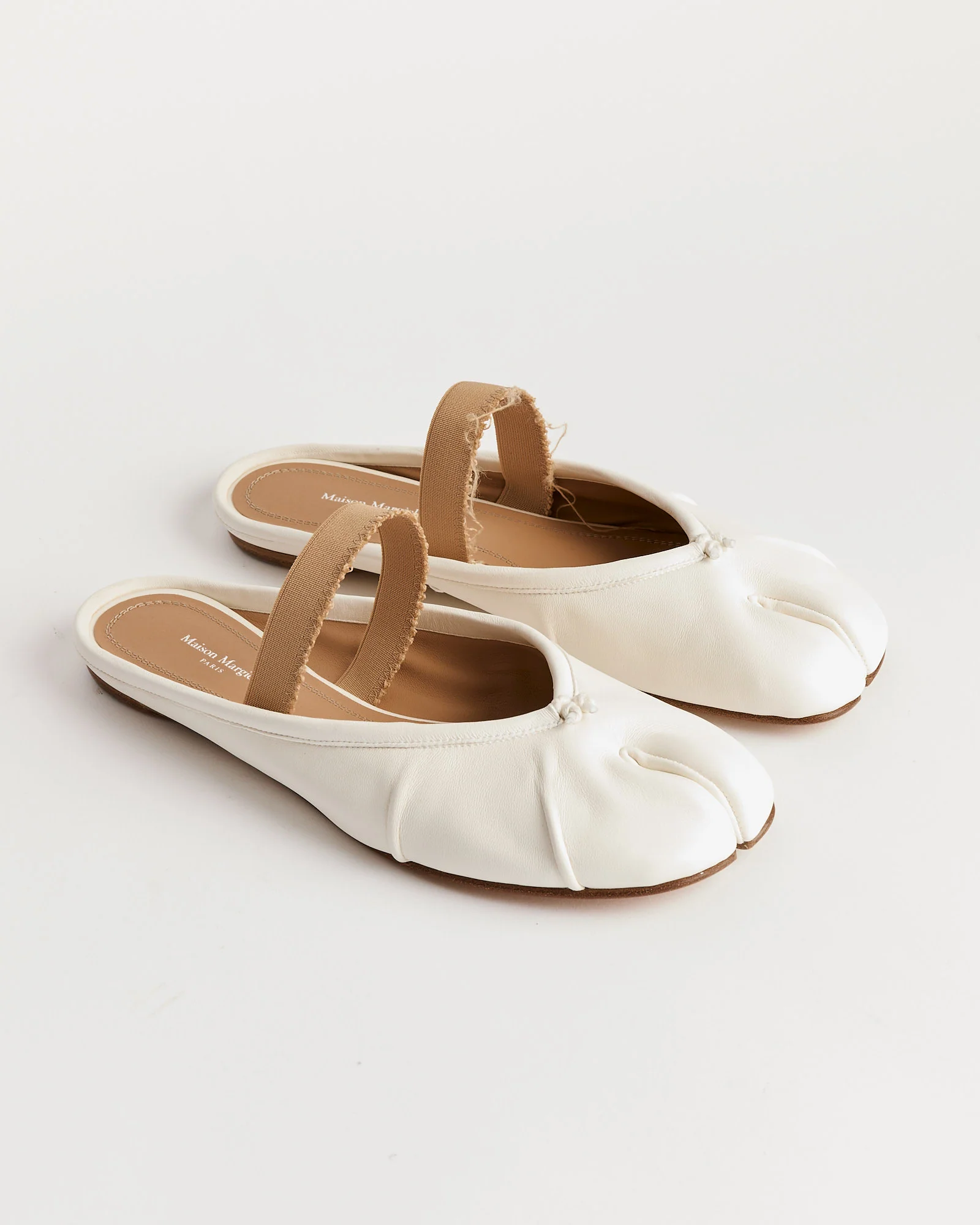 Tabi Ballerina Mule Elastic Band in White - Image 3