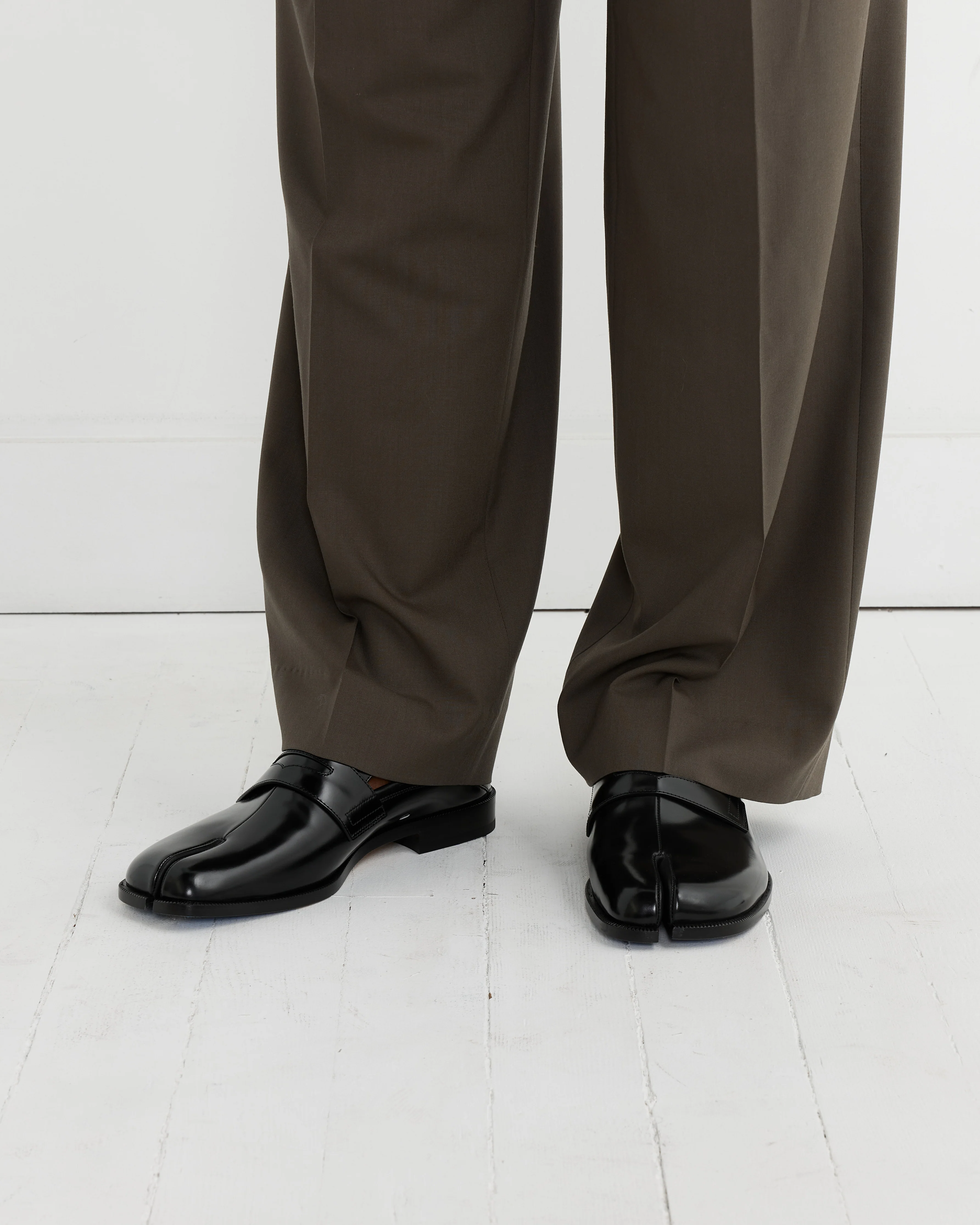 Tabi Loafer Mule in Black - Image 2
