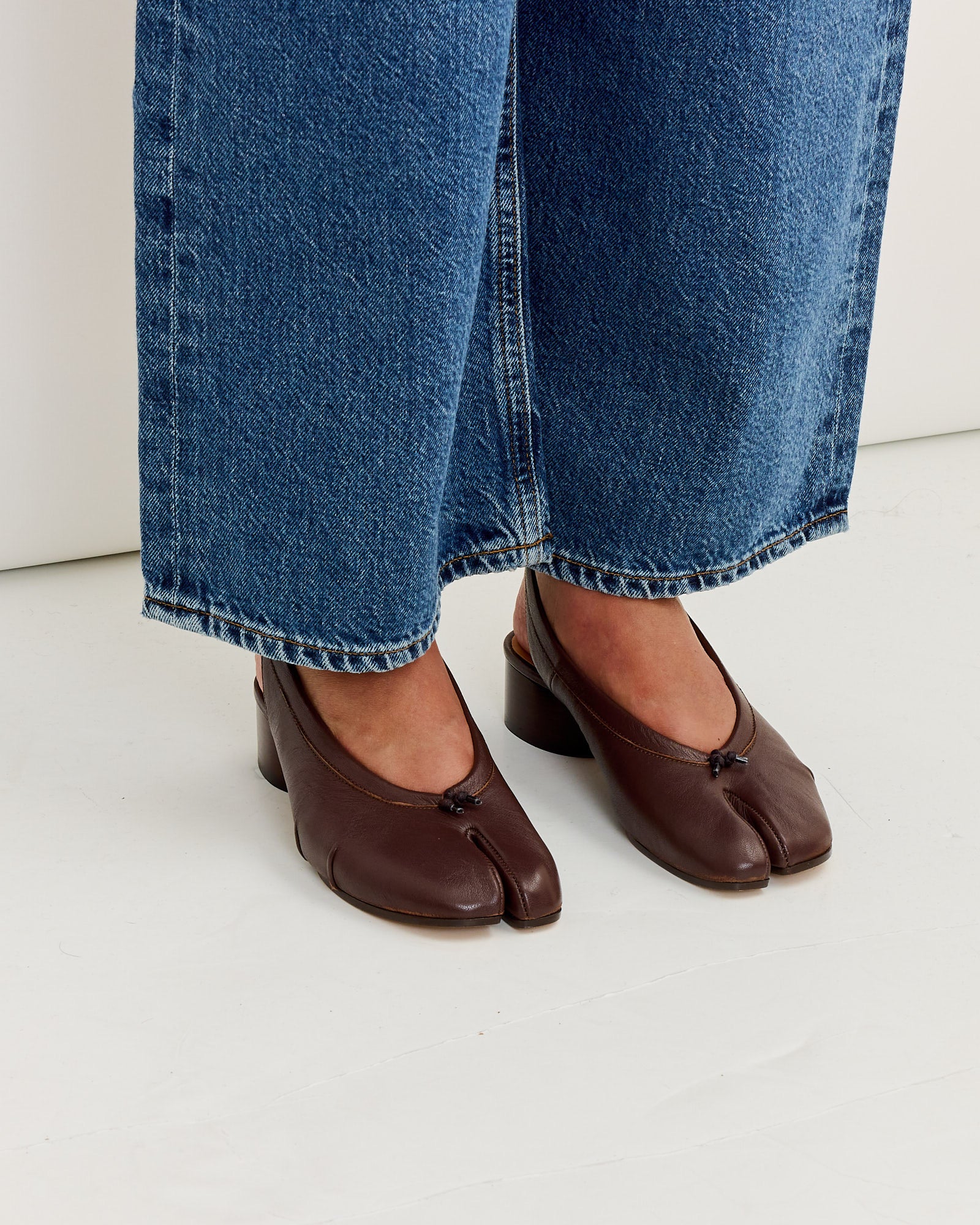 Tabi New Ballerina Slingback in Brown - Image 2