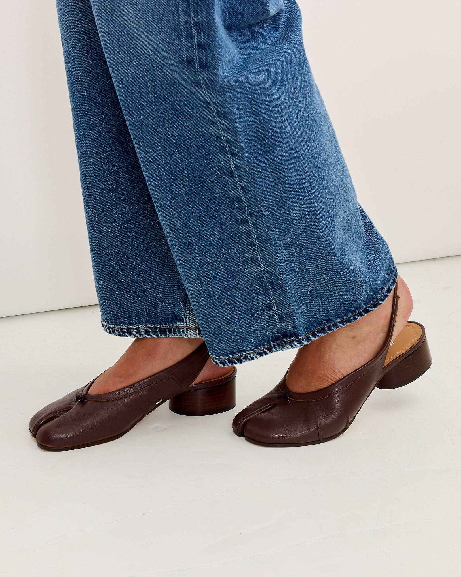 Tabi New Ballerina Slingback in Brown - Image 4