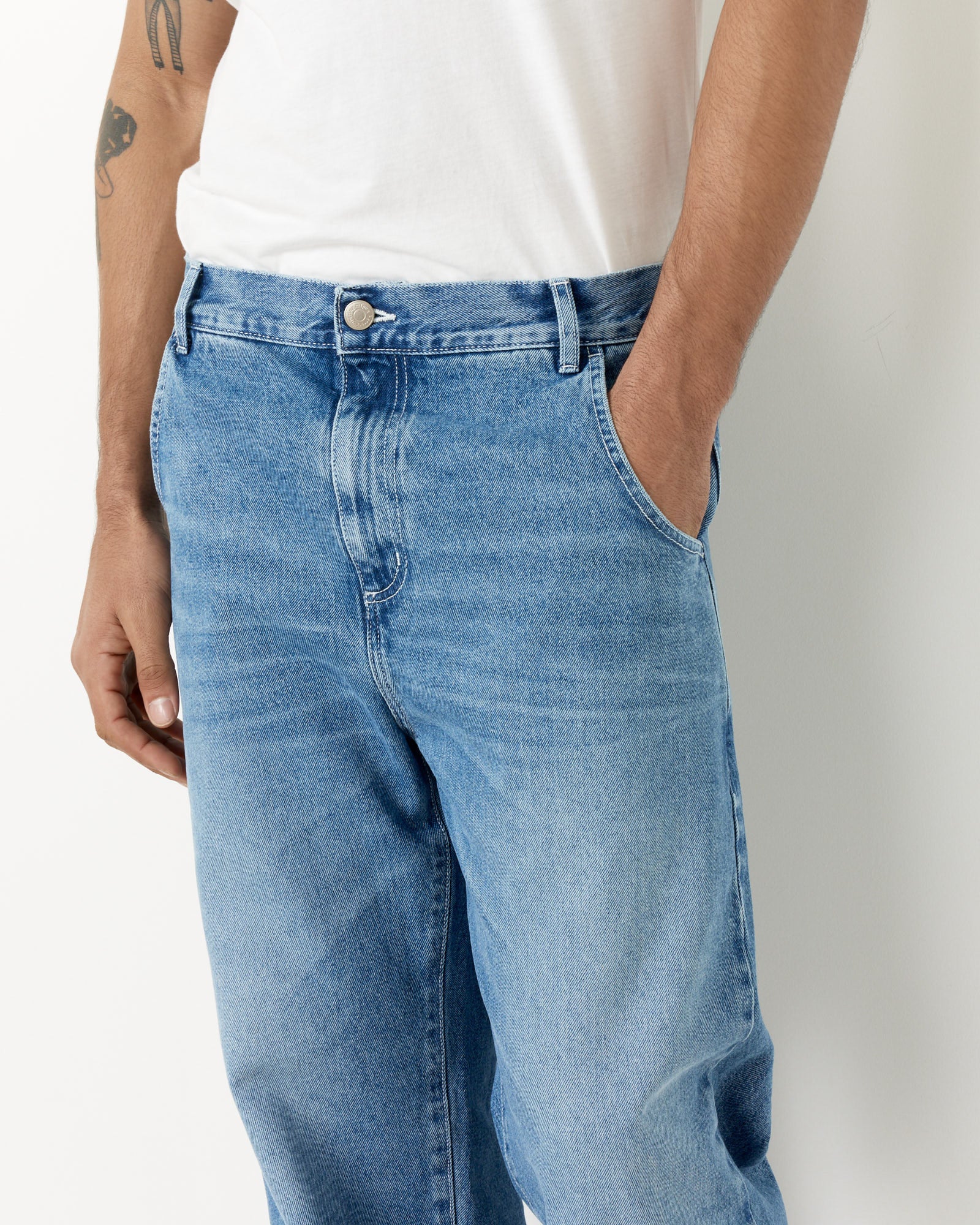 Regular Jean in Washed Blue - Image 4