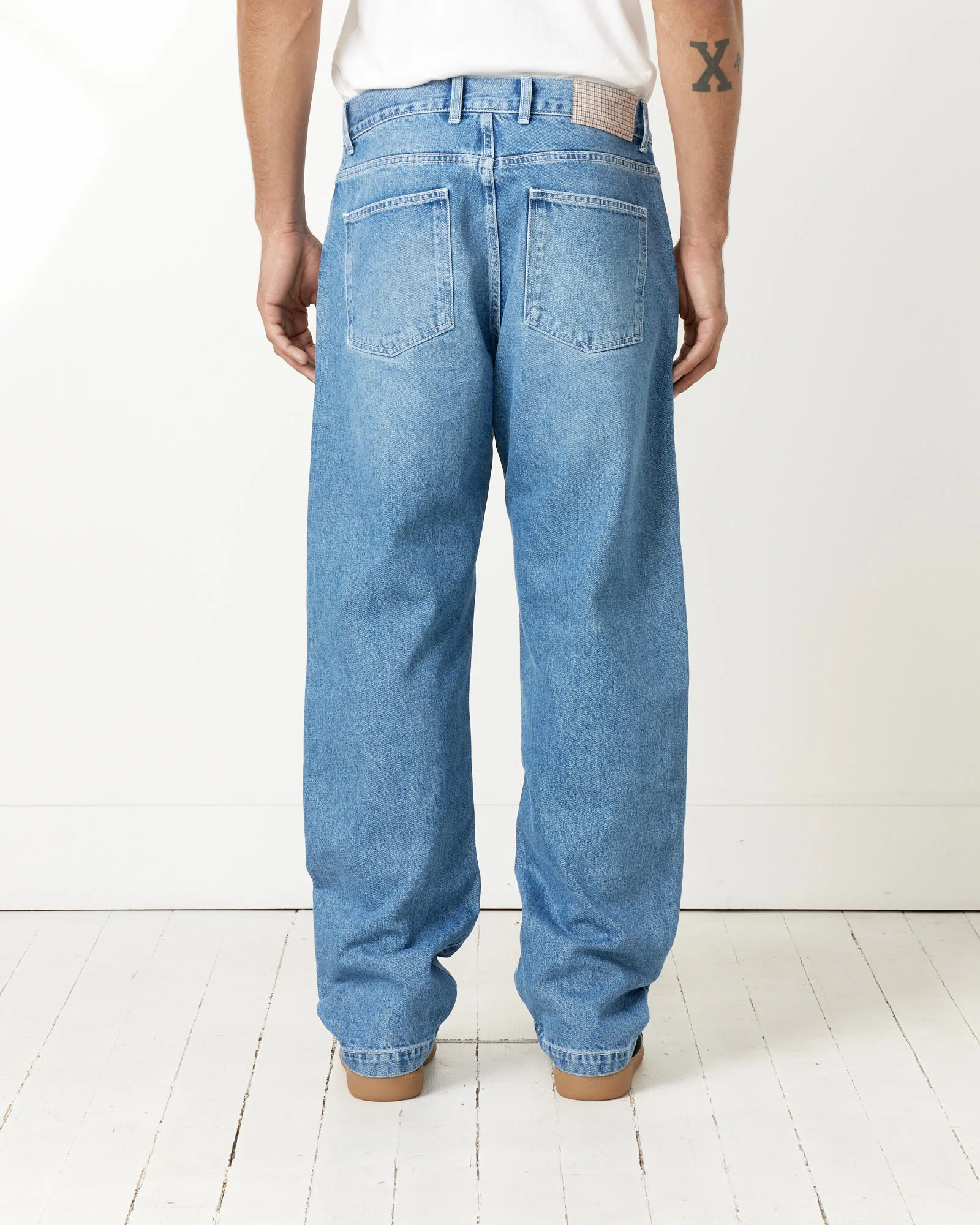 Regular Jean in Washed Blue - Image 6