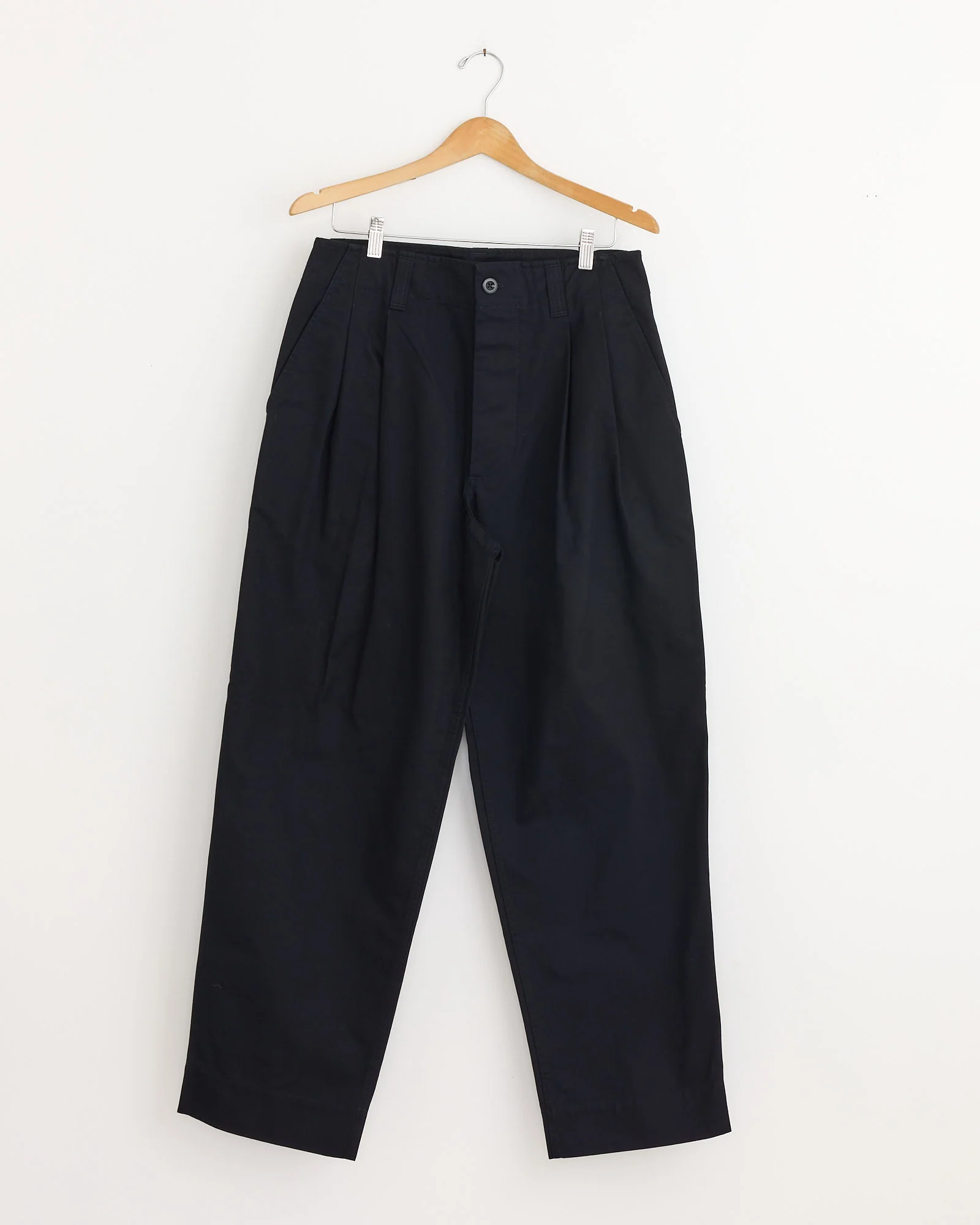 Stitch Pleat Trouser in Black