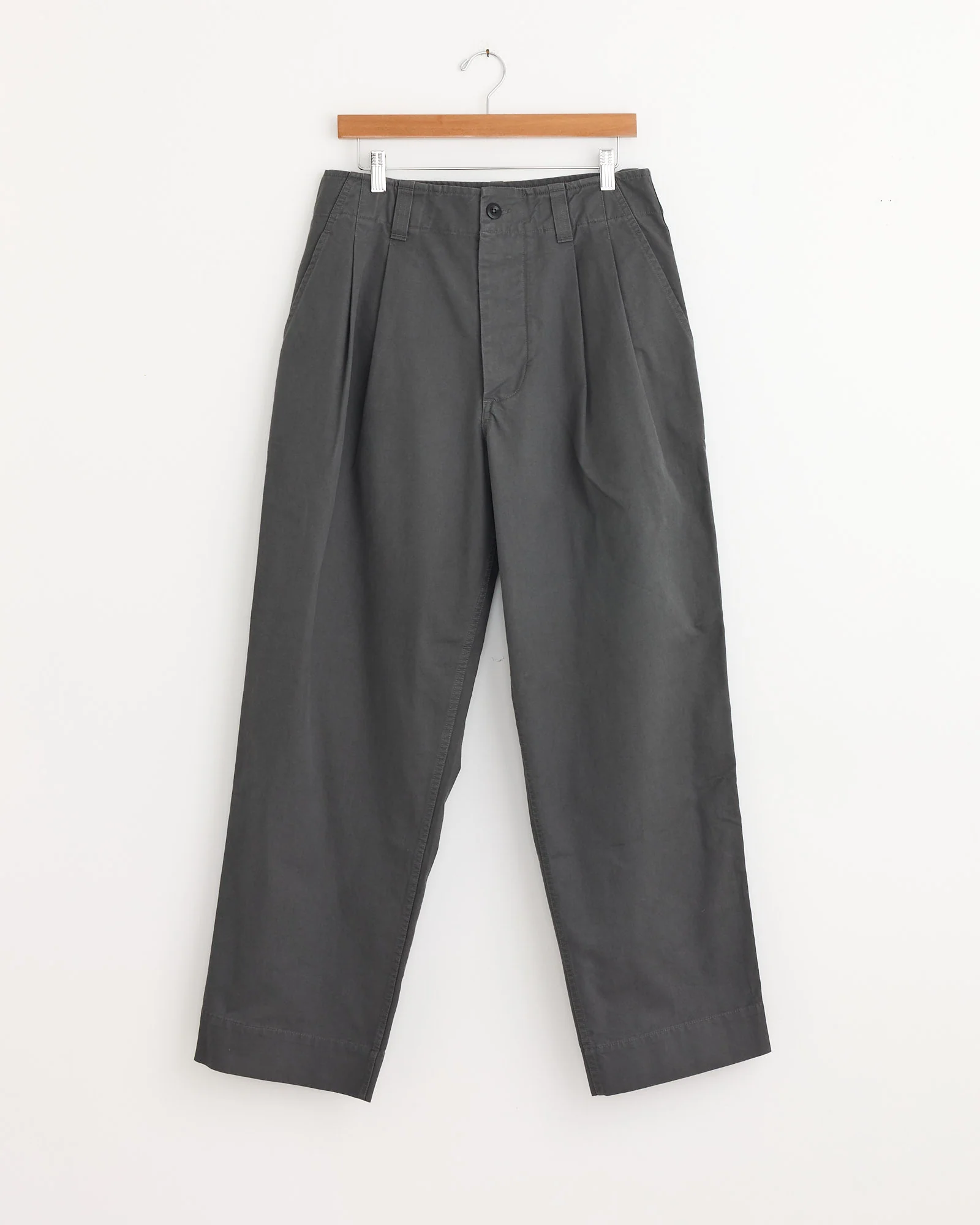 Stitch Pleat Trouser in Charcoal