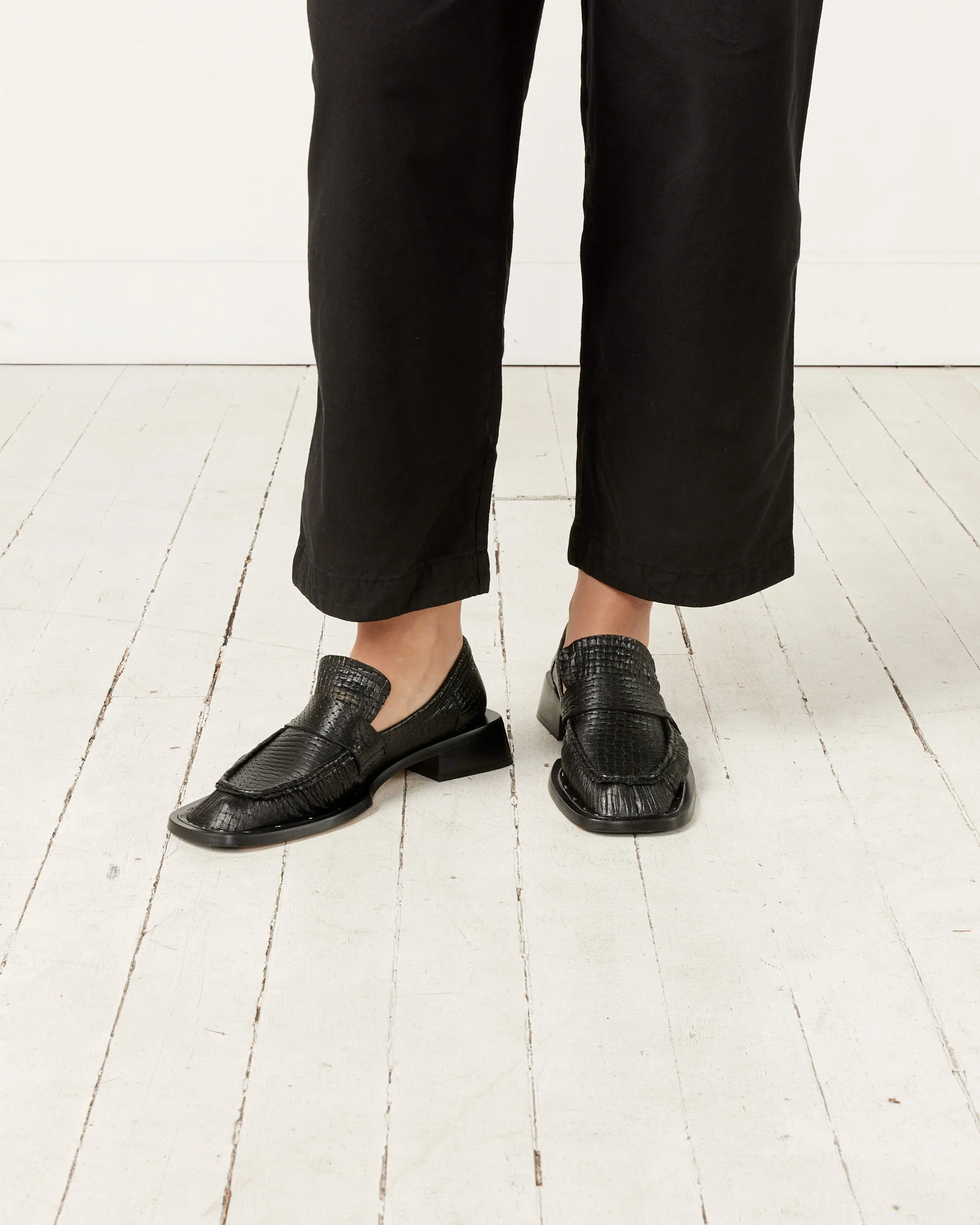 Airi Loafers in Black - Image 2