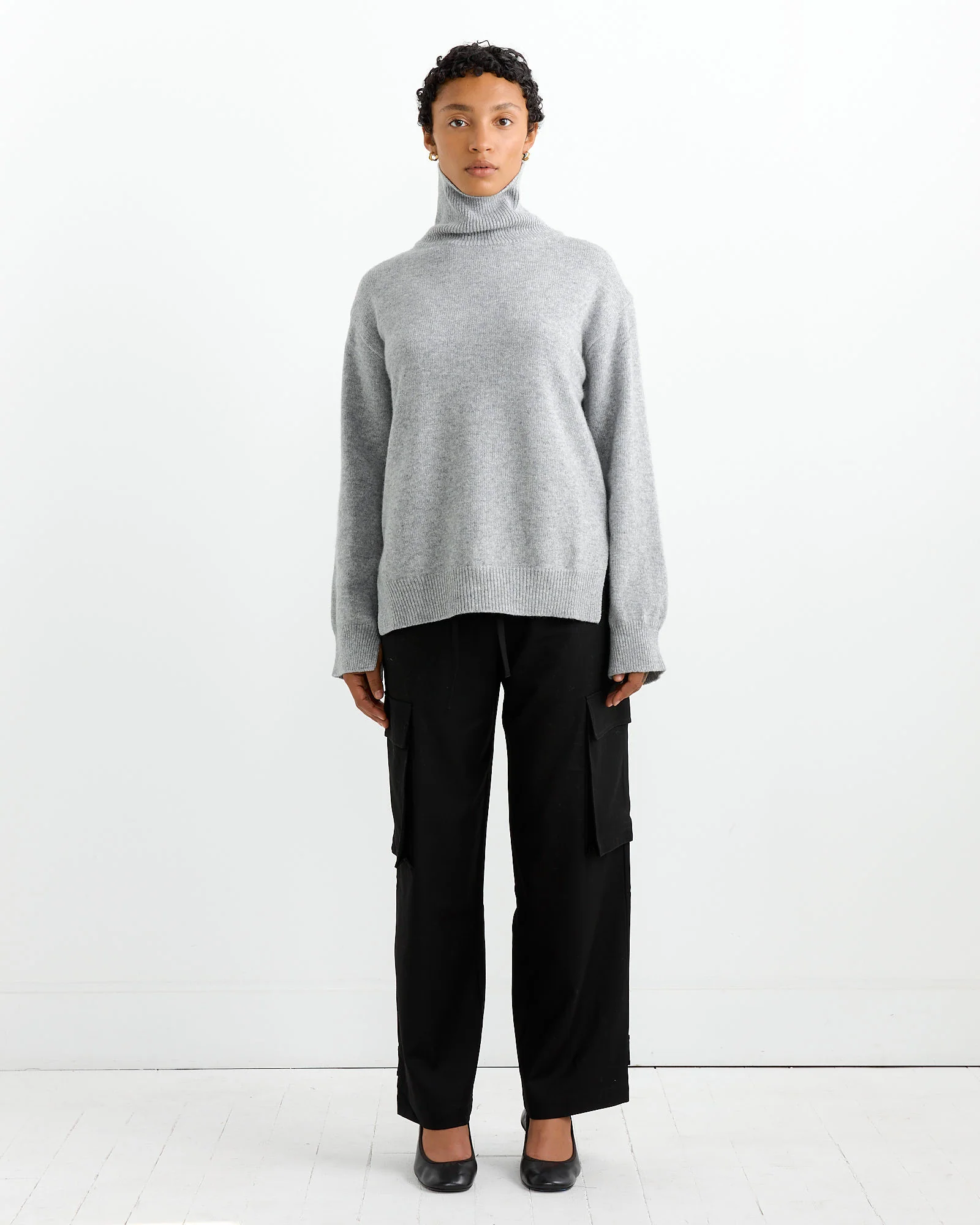 Cashmere Blend High Neck Turtleneck Knit in Grey - Image 3