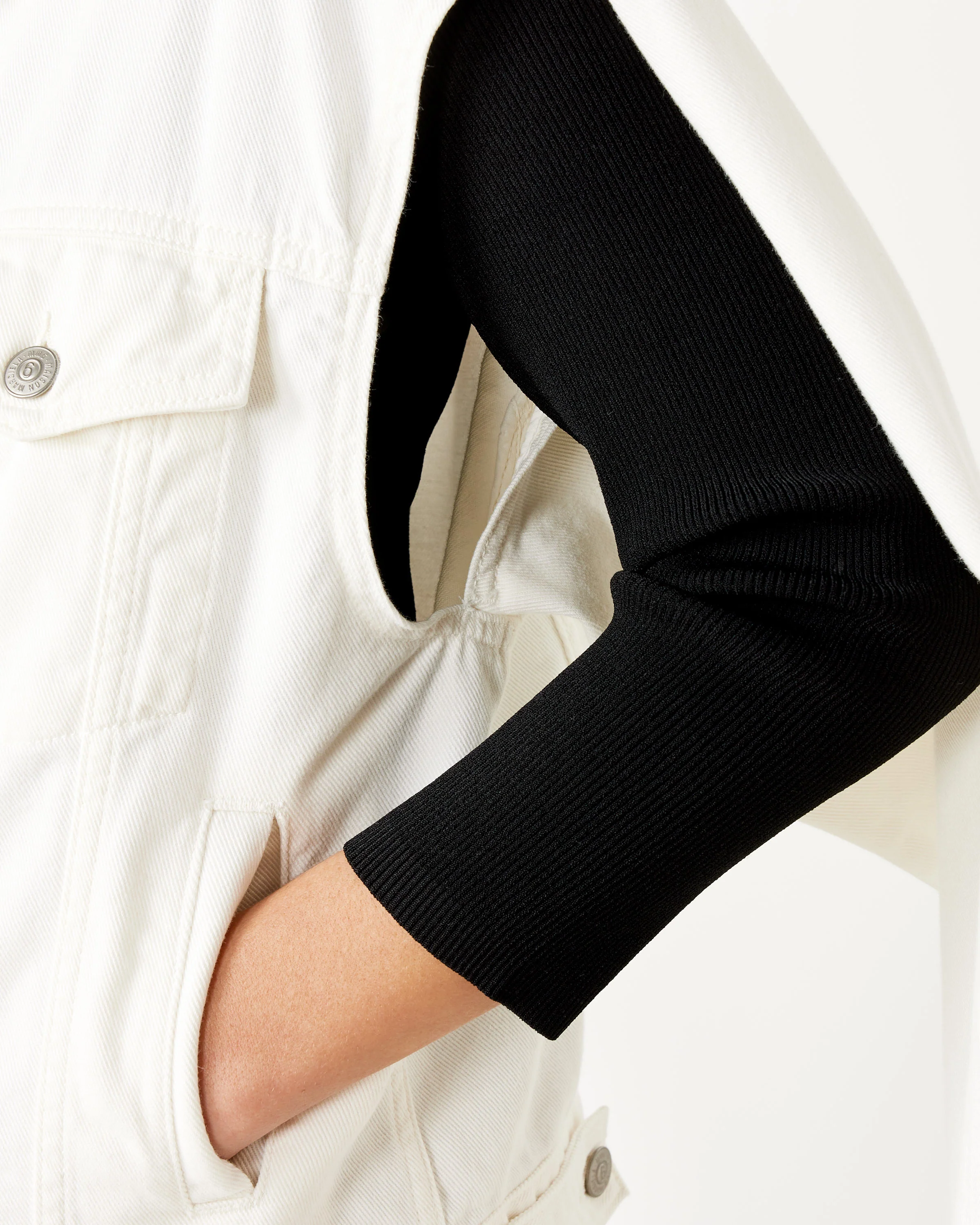 Sports Jacket in Off-White - Image 4