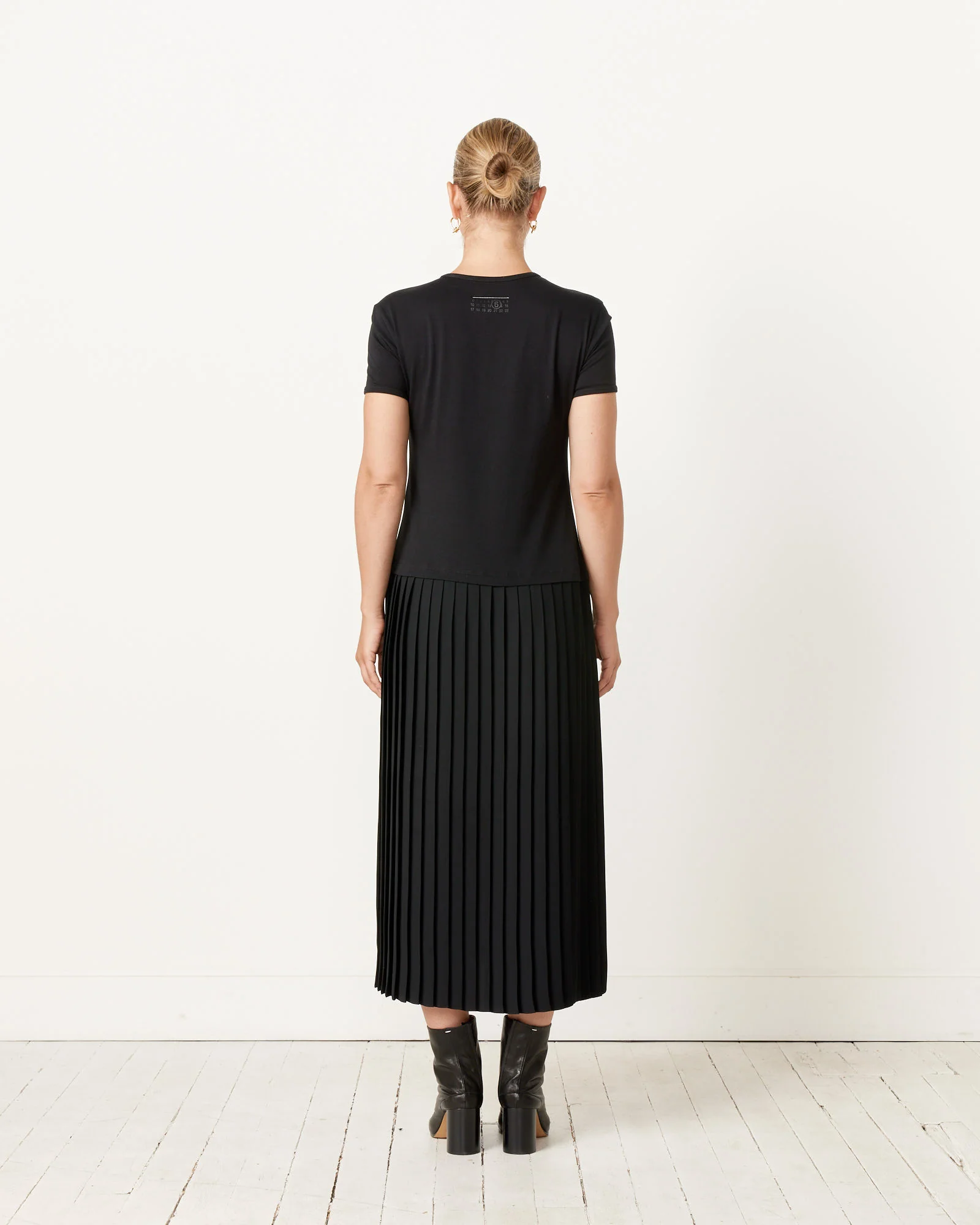 Midi Dress in Black - Image 5