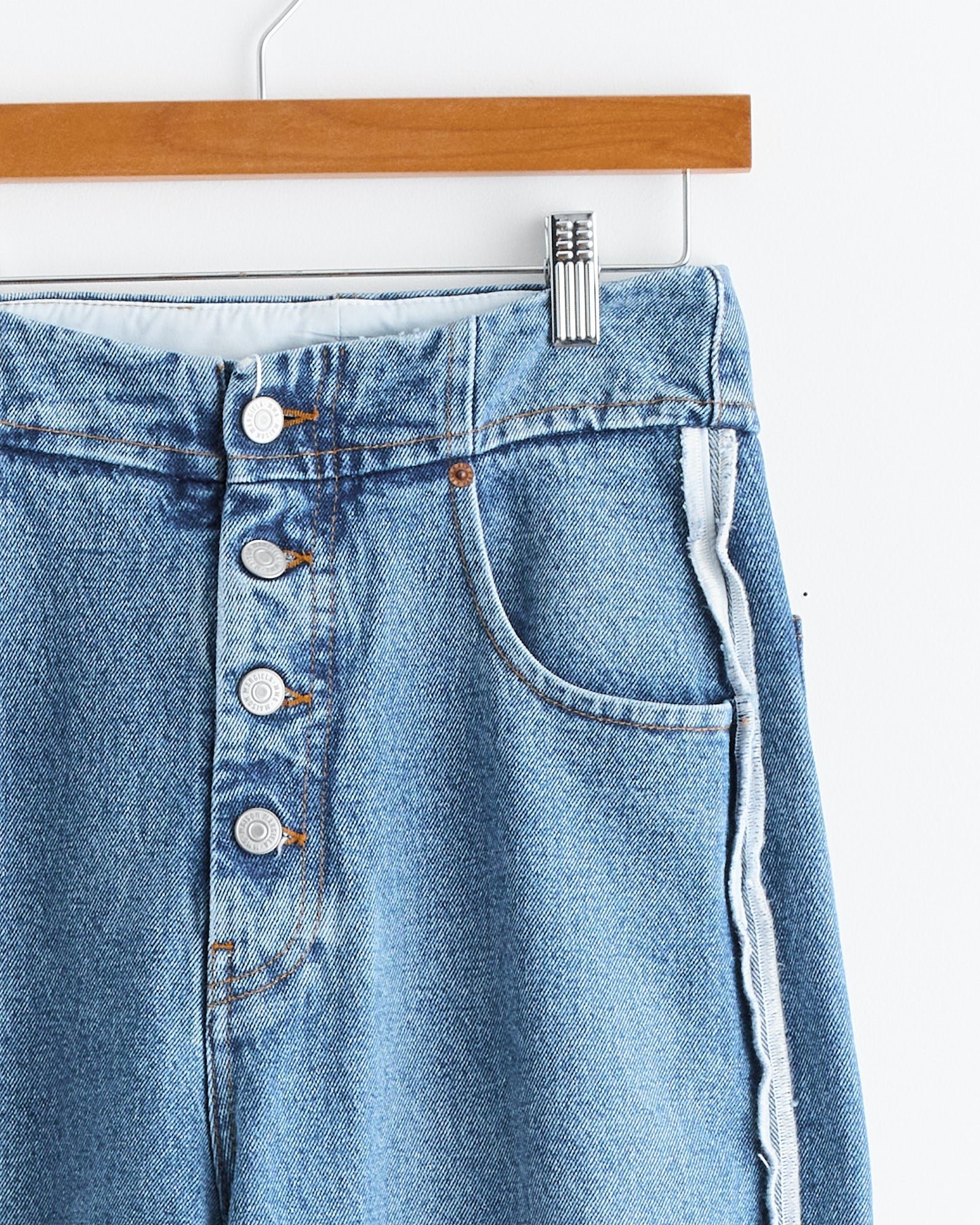 5 Pockets Pant in Blue - Image 2