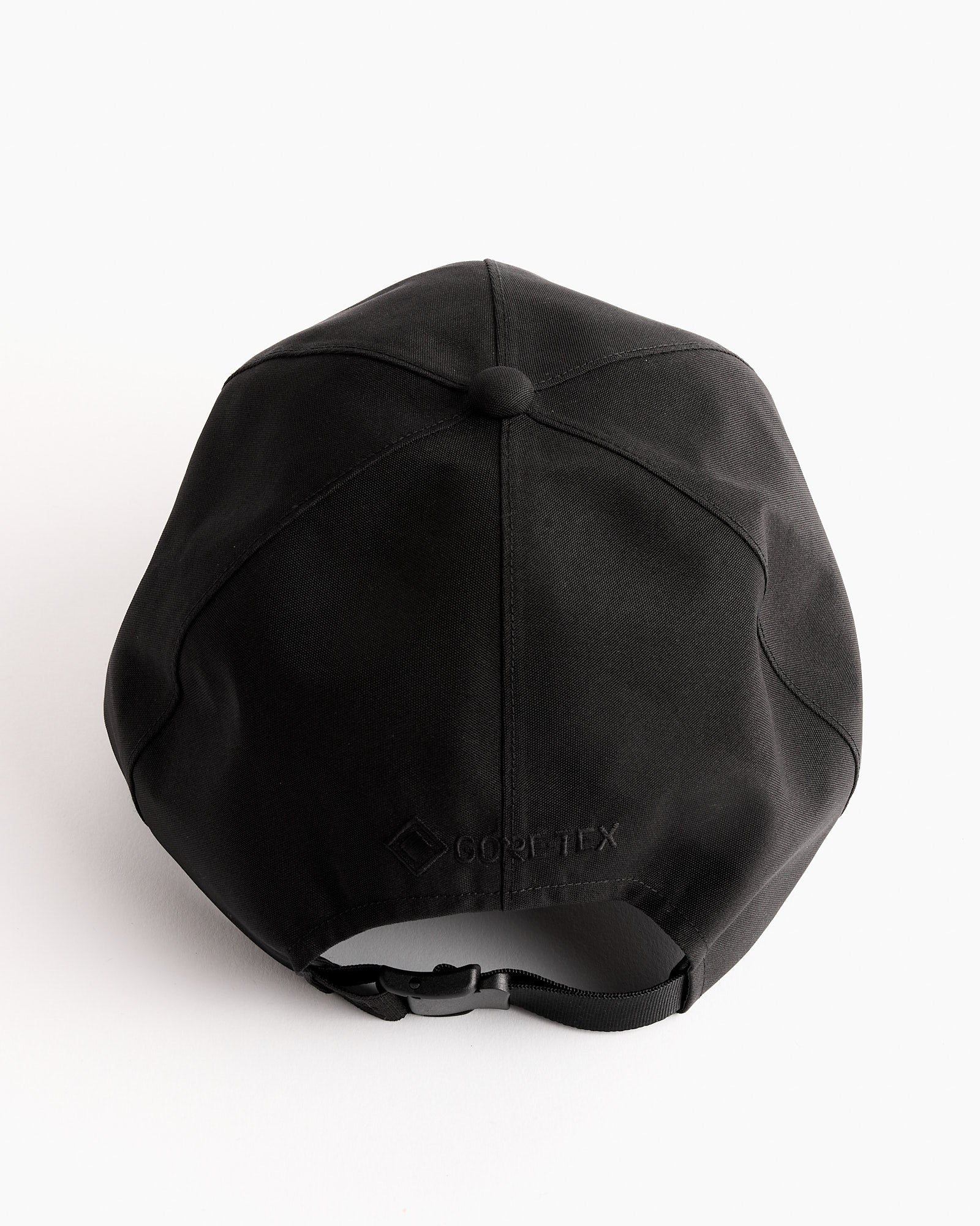 2L GORE TEX Cap in Black - Image 3