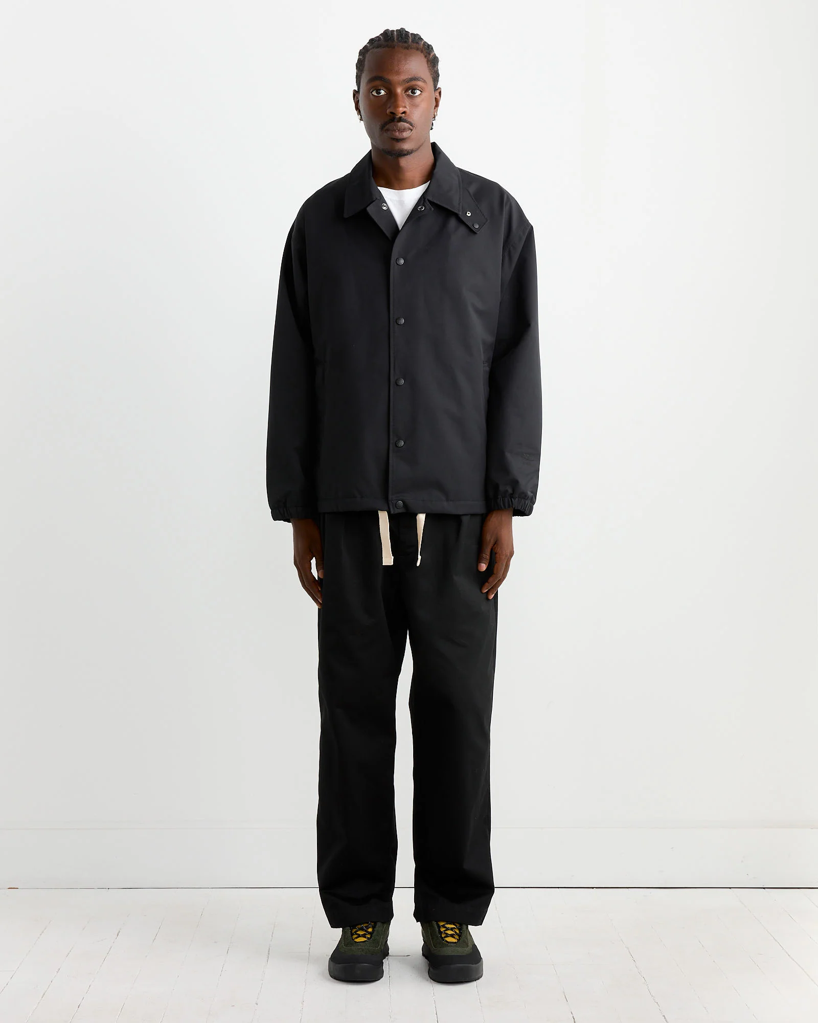 2L Gore-Tex Coach Jacket in Black - Image 2
