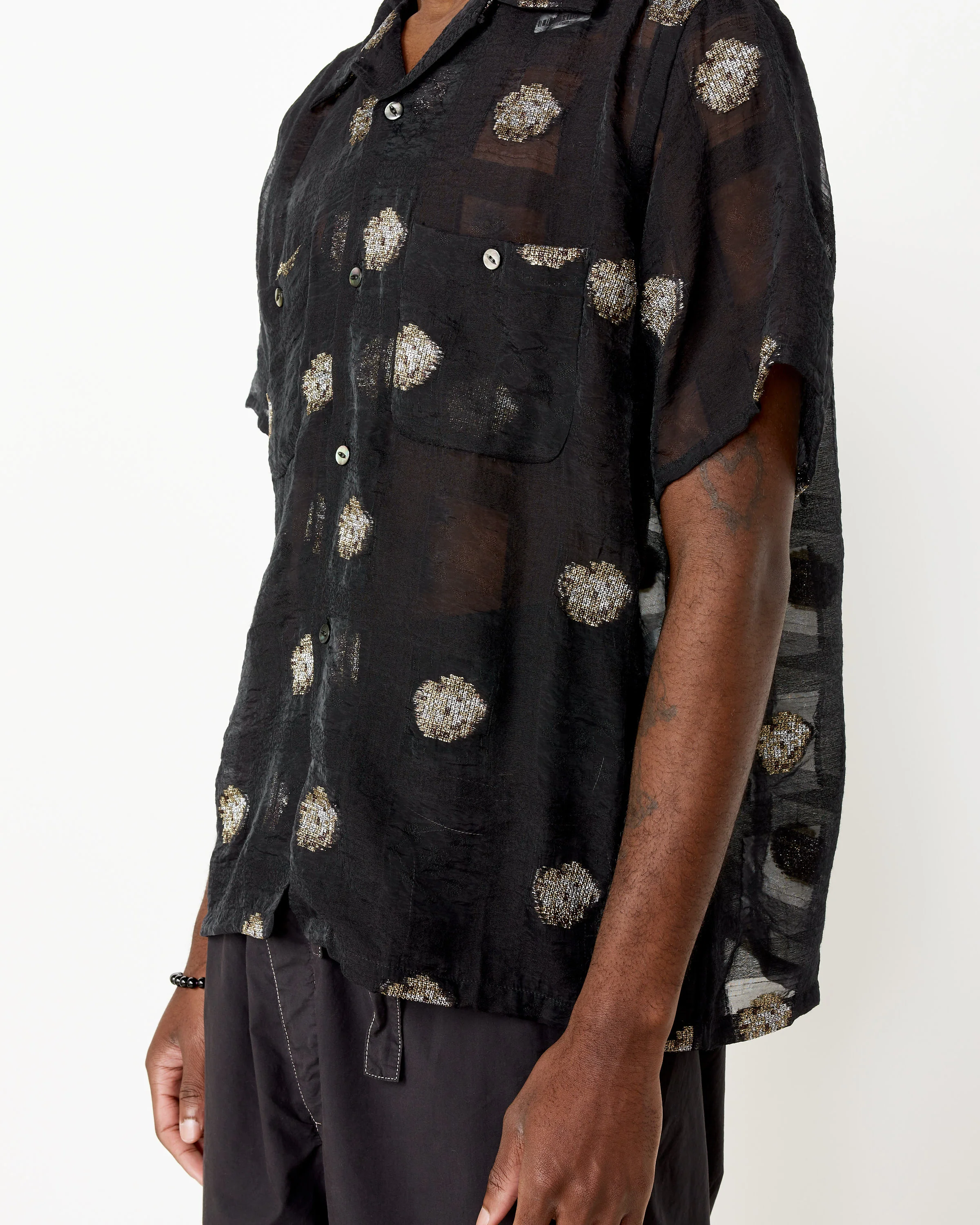 Oriental One-Up Short Sleeve Shirt in Black - Image 2