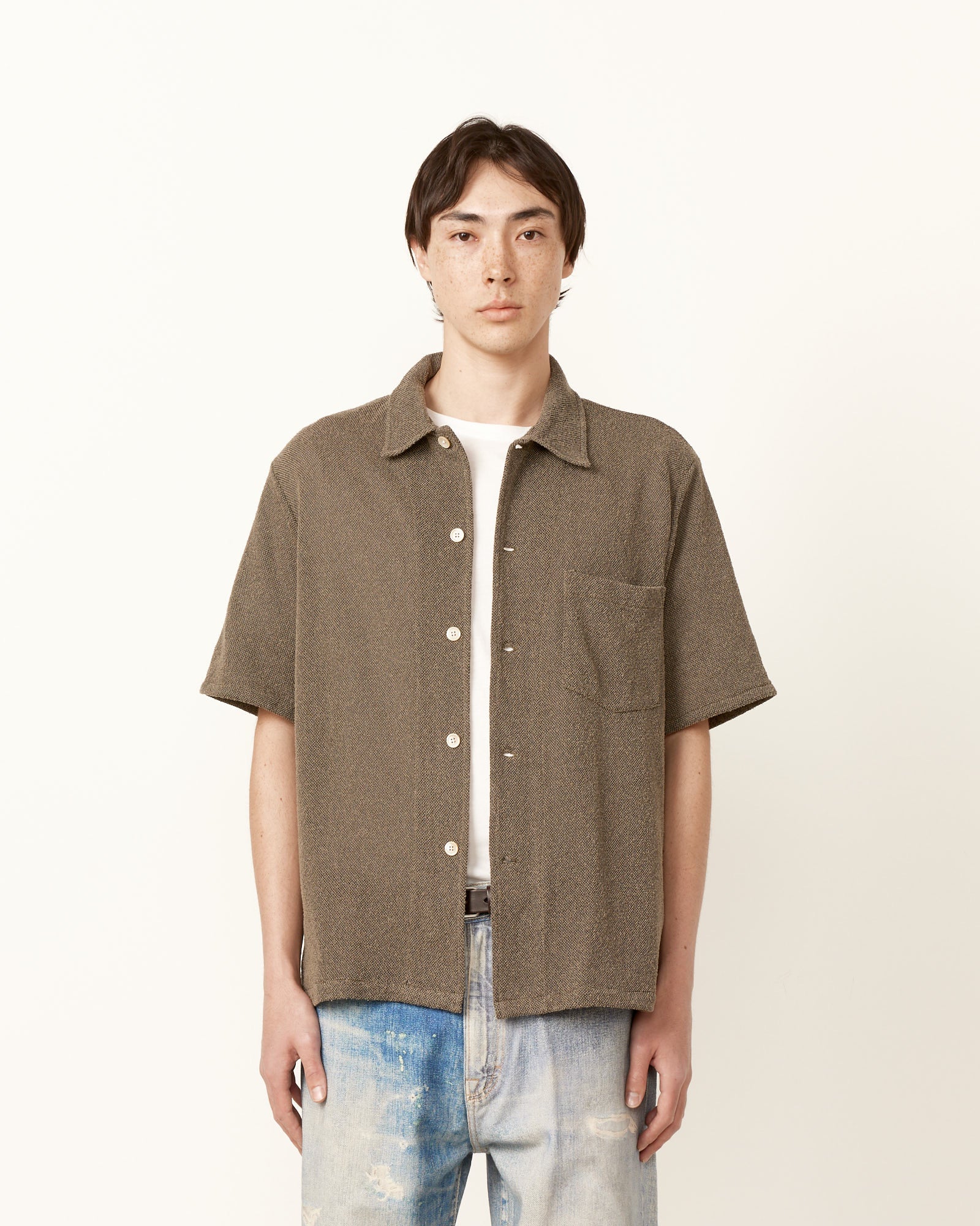 Box Short Sleeve Shirt in Muck Boucle - Image 6