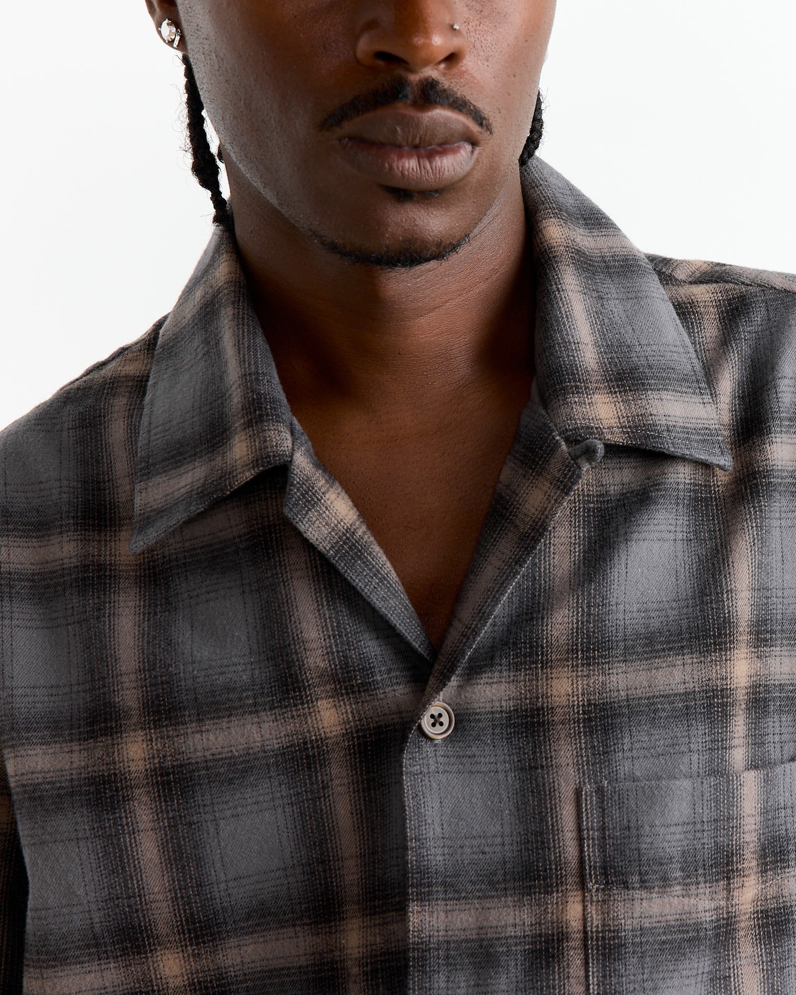 Hausen Shirt in Oyster Check Flannel - Image 3