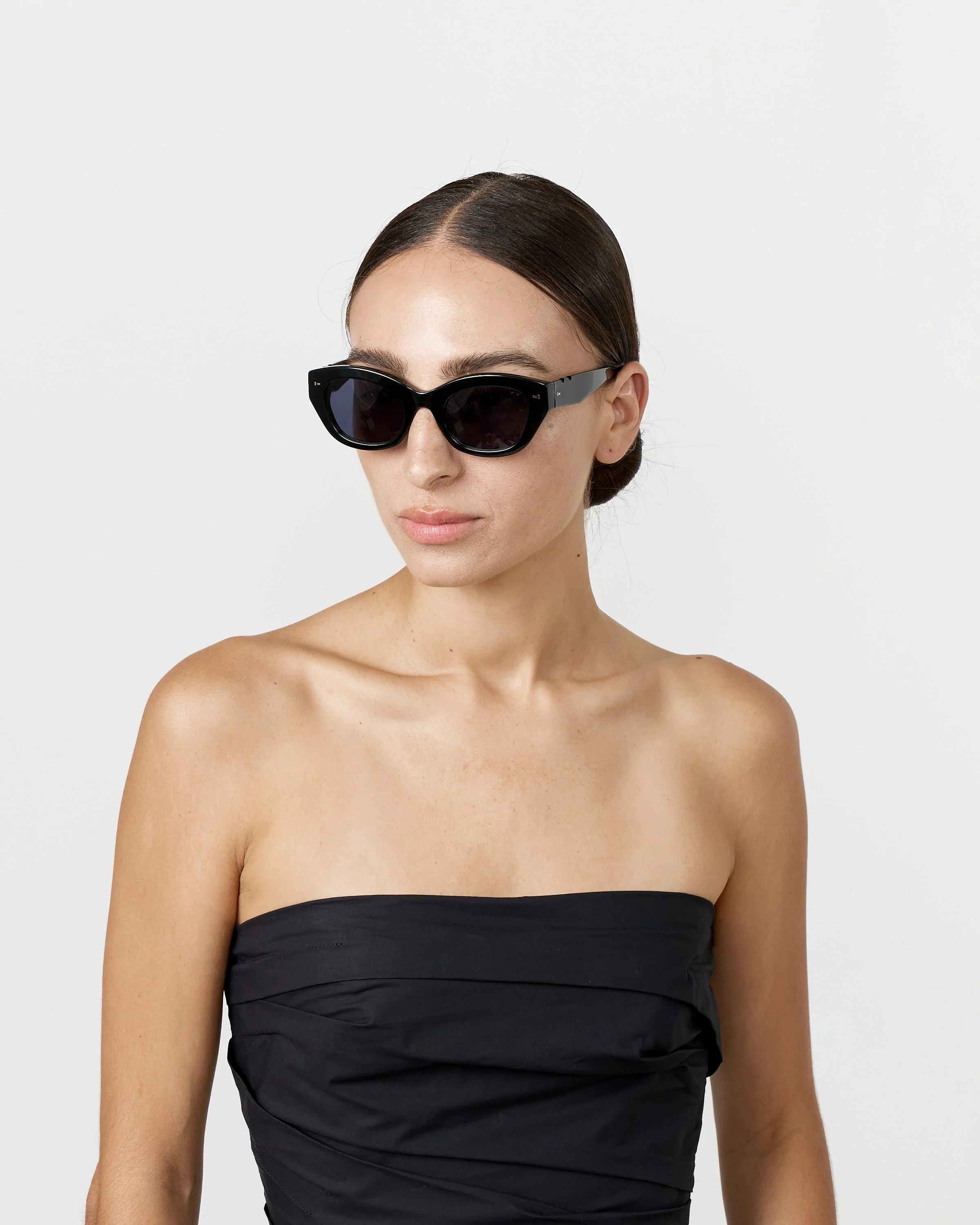 Timeless Sunglasses - Image 4