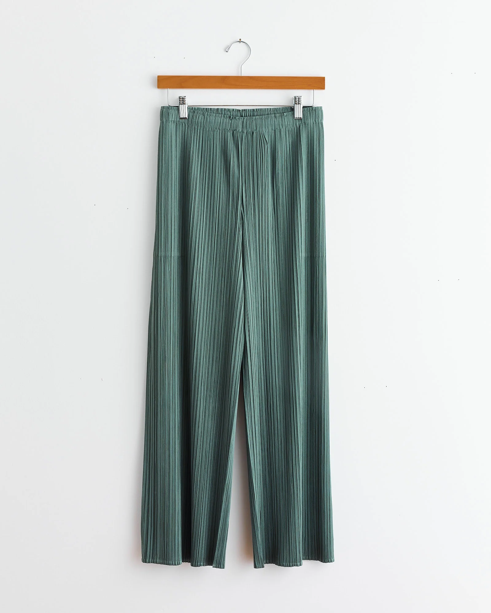 Monthly Colors June Pant in Moss Green