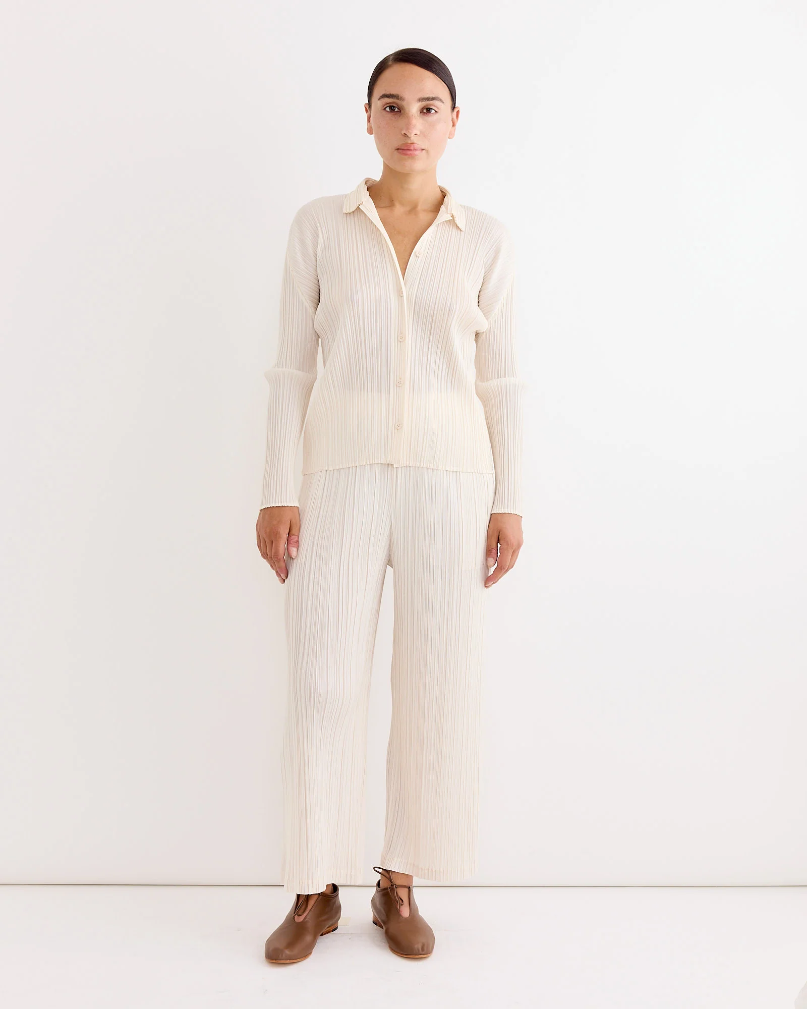 Shirt in Off White - Image 2