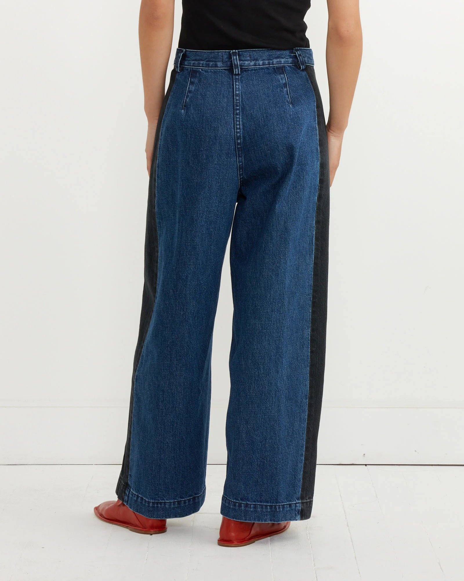 Garra Pant in Dark Wash - Image 4