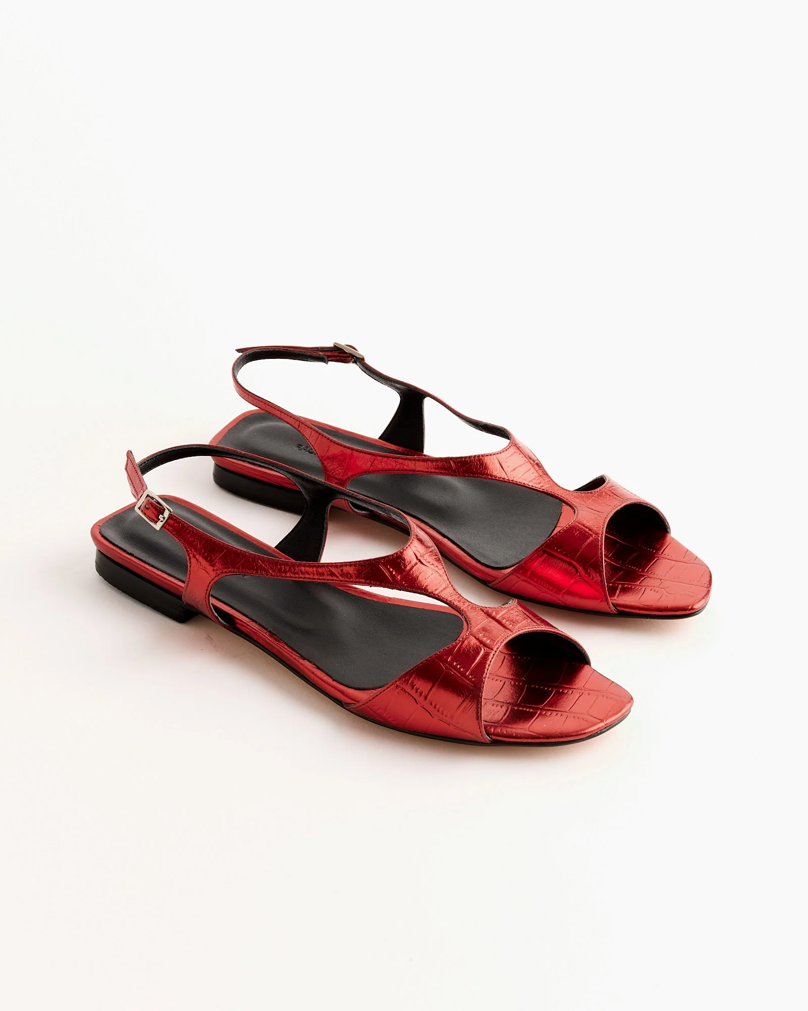 Mursell Flat in Red - Image 2
